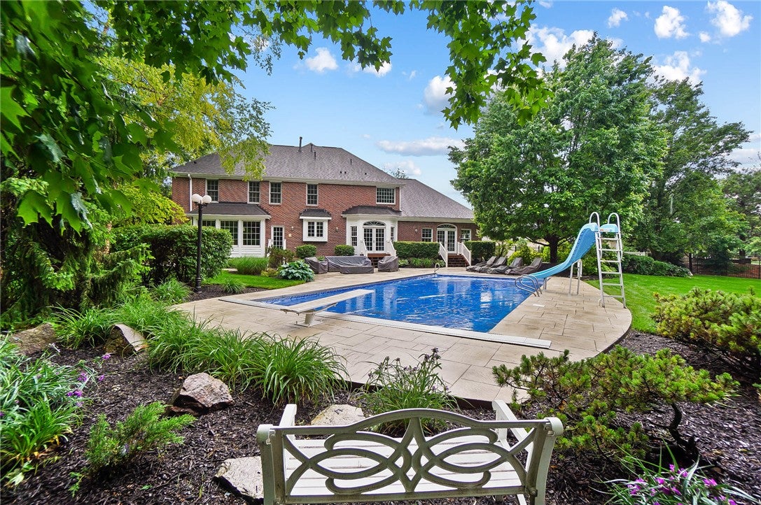 Dayton, Ohio, 45458, United States, 4 Bedrooms Bedrooms, ,5 BathroomsBathrooms,Residential,For Sale,2048387