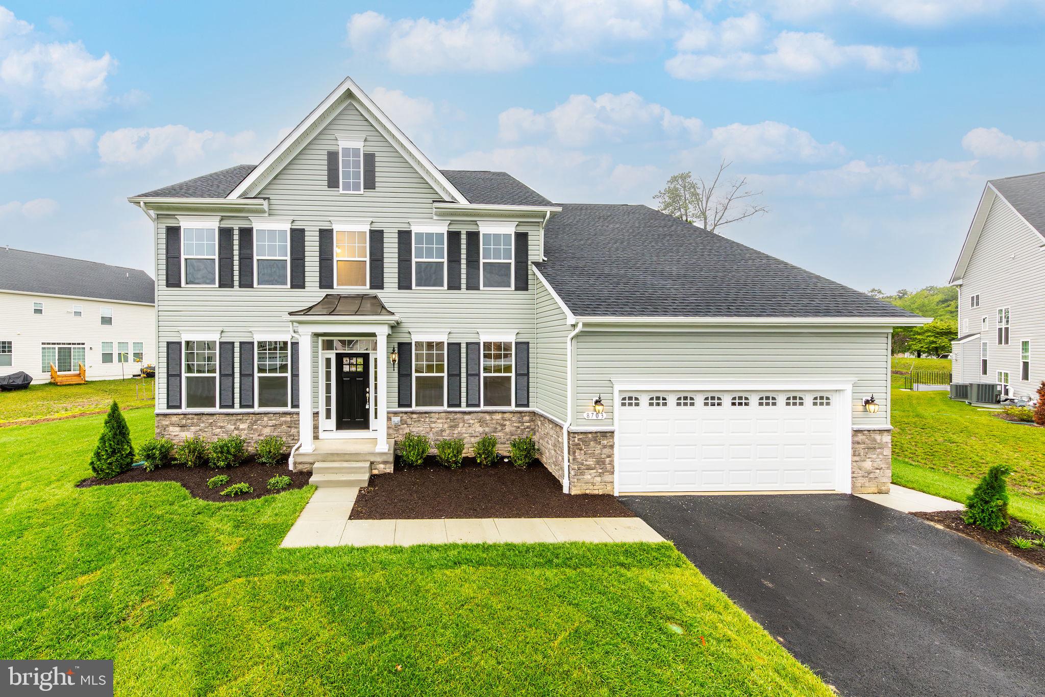 Clinton, Maryland, 20735, United States, 5 Bedrooms Bedrooms, ,5 BathroomsBathrooms,Residential,For Sale,1873789