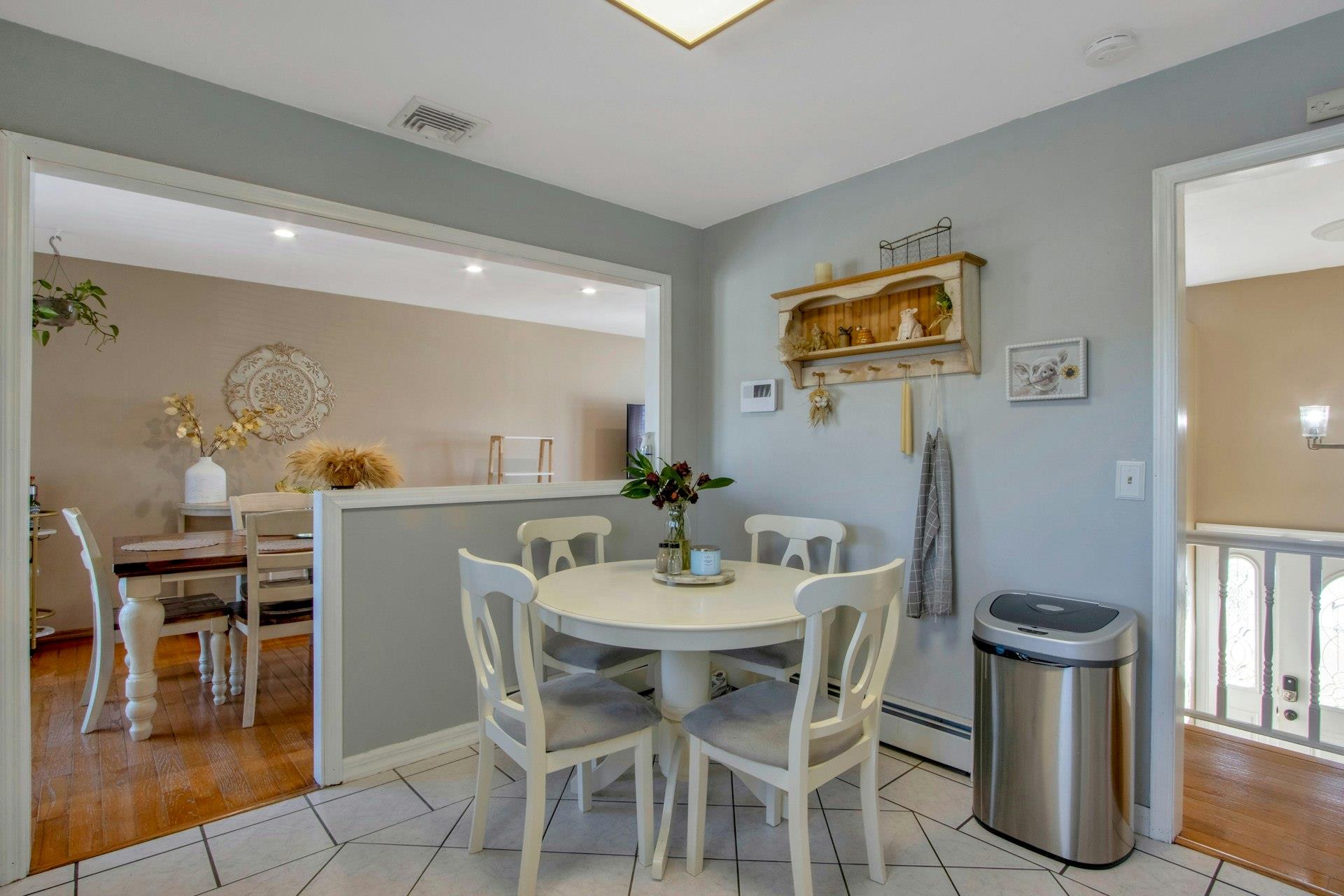 Washingtonville, New York, 10992, United States, 4 Bedrooms Bedrooms, ,2 BathroomsBathrooms,Residential,For Sale,1888612