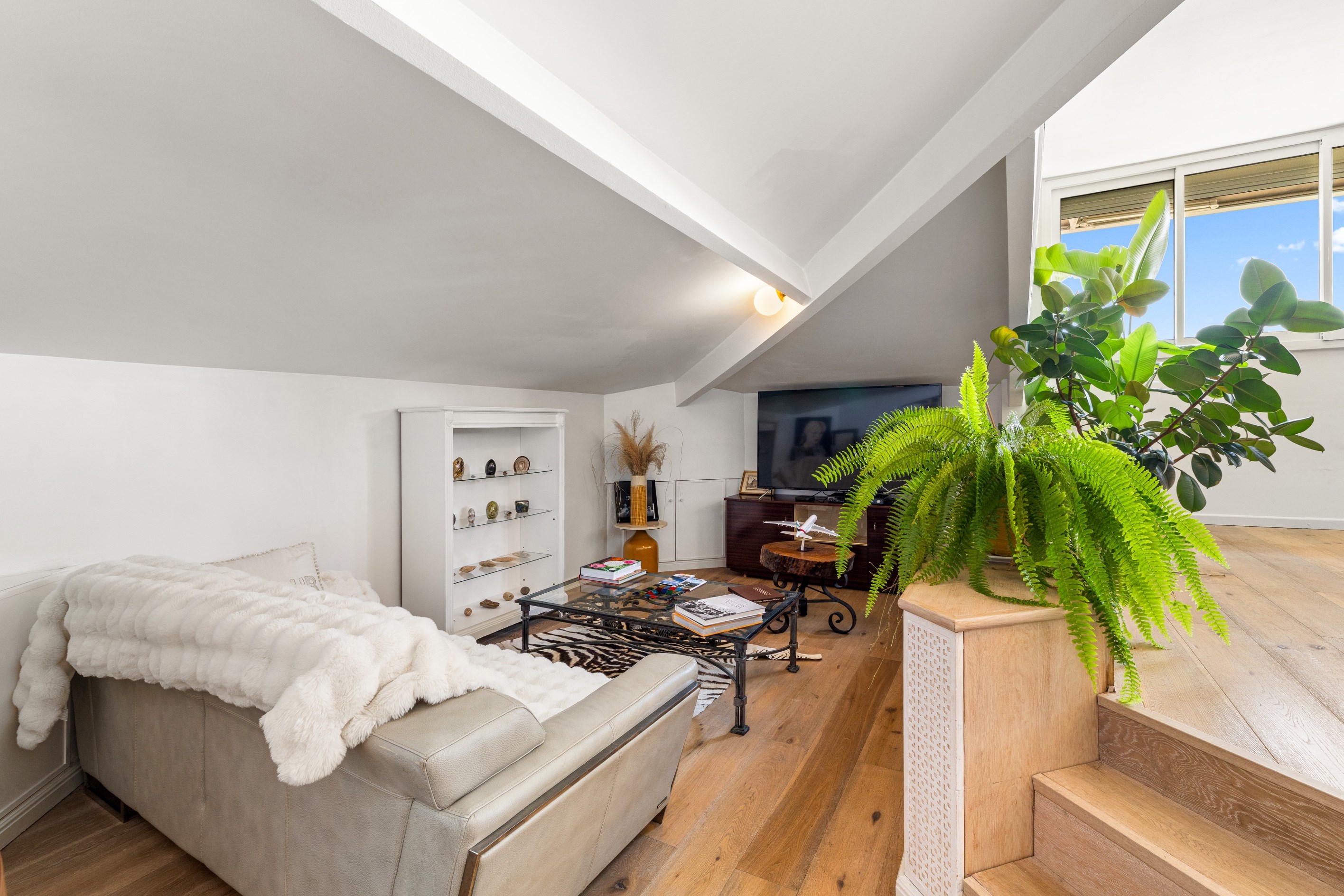  Sea-View Apartment in a Belle Époque Villa – Beaulieu-sur-Mer - 物件實景