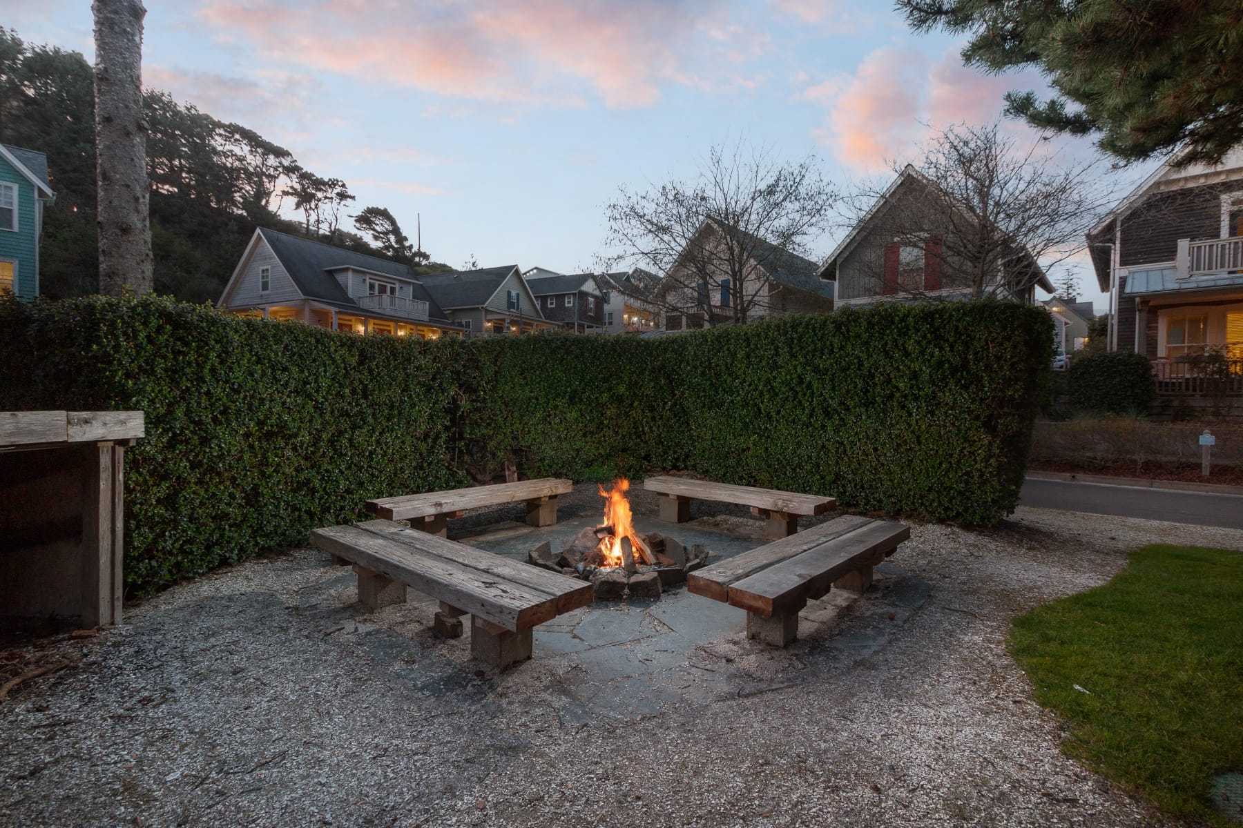  617 SW 27TH WAY Lincoln City, OR 97367 - 物件實景