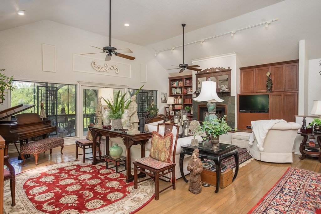 144 Shermans Mill Dr S, Ingram, Texas, 78025, United States, 3 Bedrooms Bedrooms, ,4 BathroomsBathrooms,Residential,For Sale,144 Shermans Mill Dr S,1290118