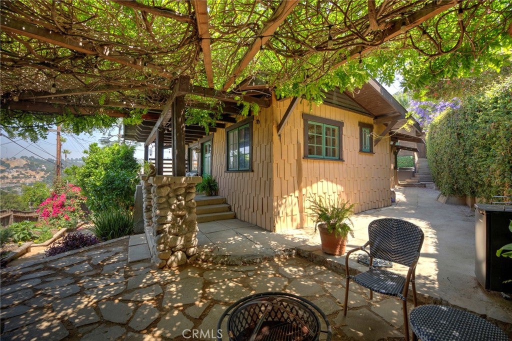 Los Angeles, California, 90031, United States, 3 Bedrooms Bedrooms, ,2 BathroomsBathrooms,Residential,For Sale,1862945