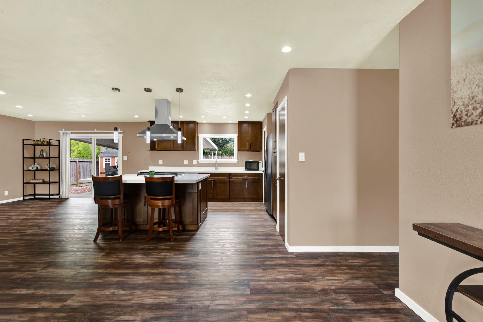  Wonderfully Updated Browns Valley Home - 物件實景