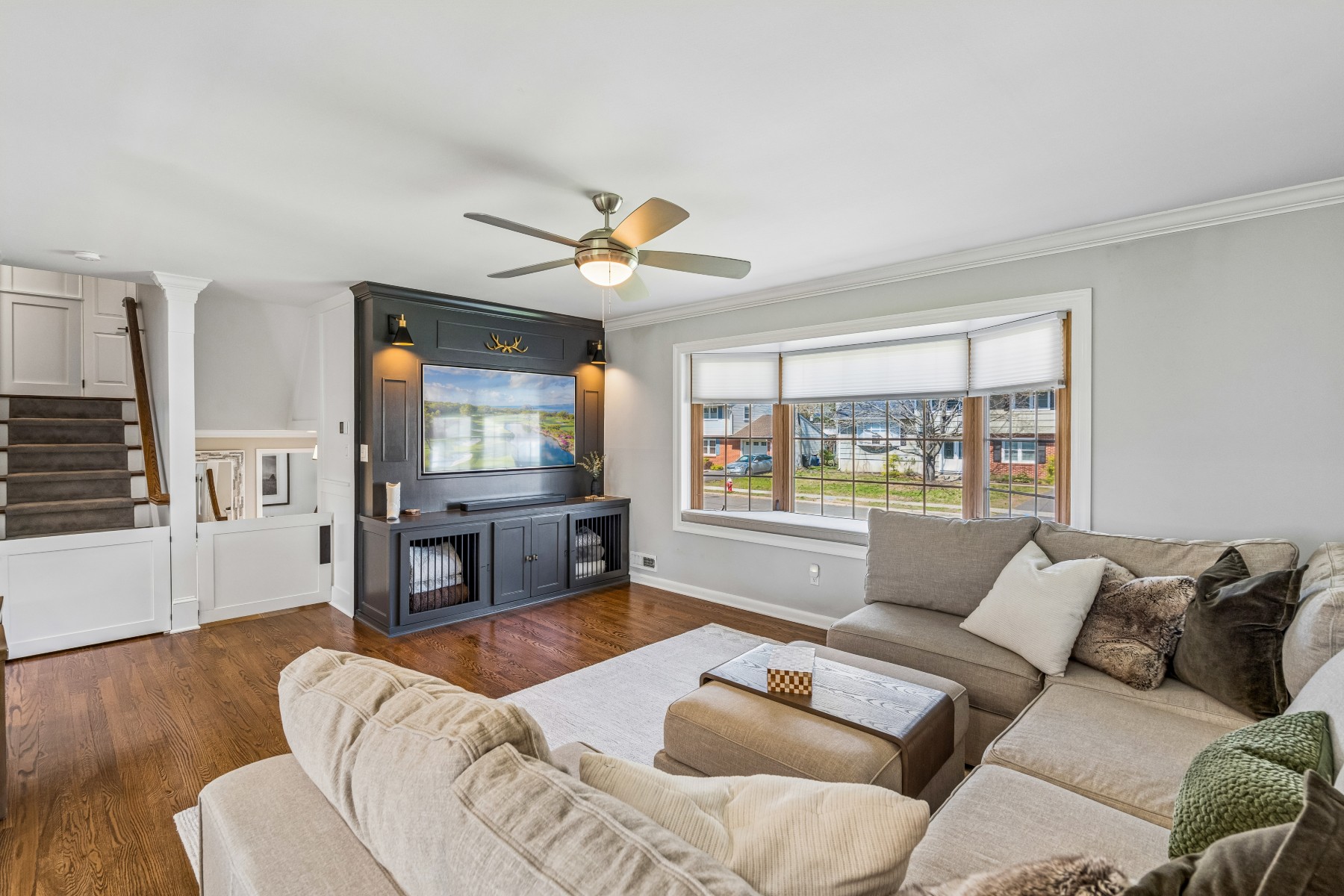  Immaculate and Updated Split Level Residence - 物件實景