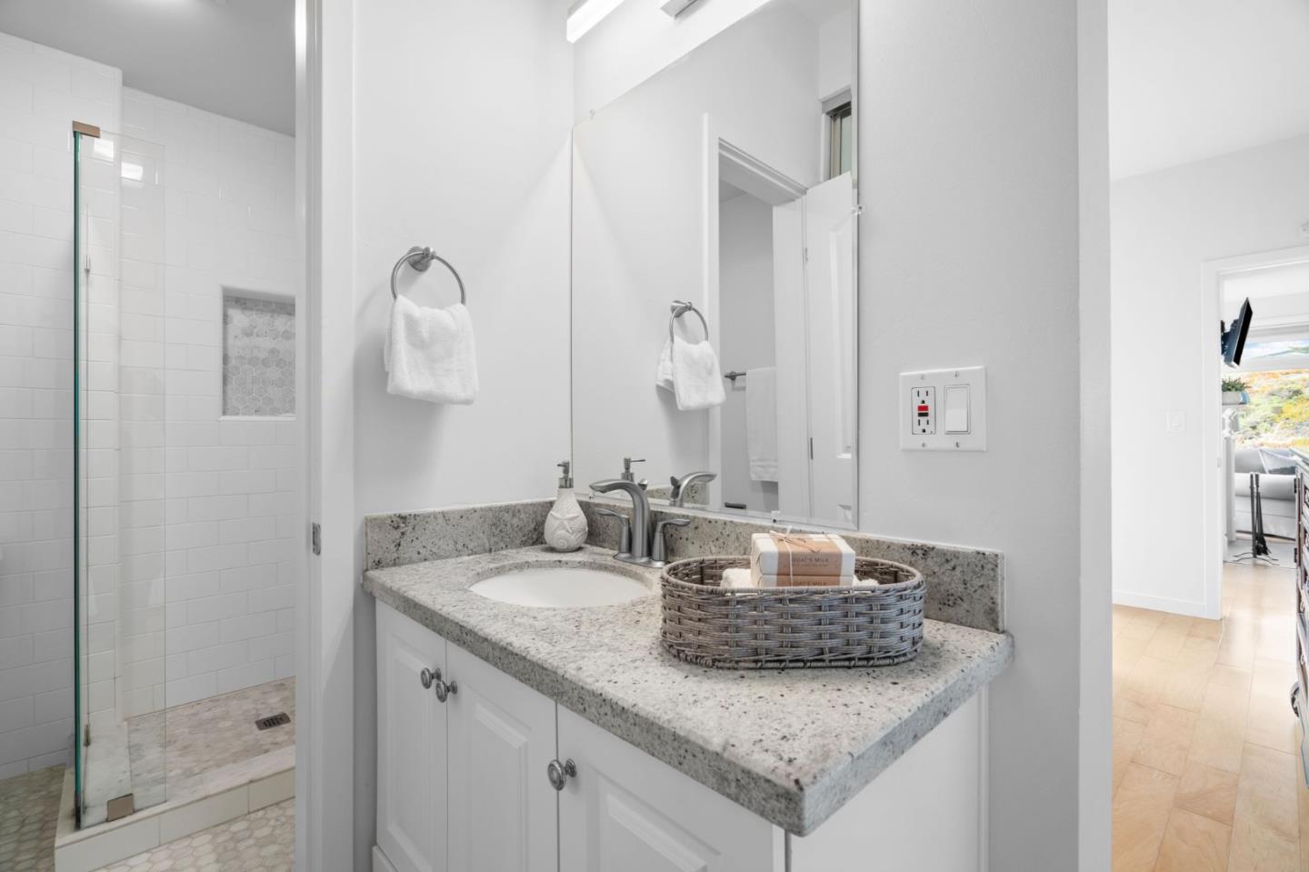 Watsonville, California, 95076, United States, 3 Bedrooms Bedrooms, ,2 BathroomsBathrooms,Residential,For Sale,1971217