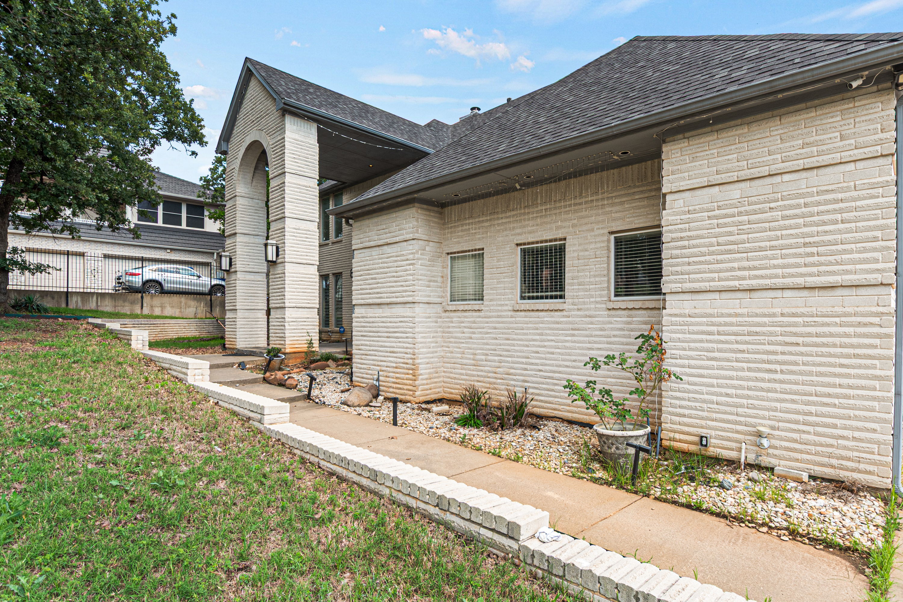  810 Pennsylvania Avenue, Kennedale, TX, 76060 - 物件實景