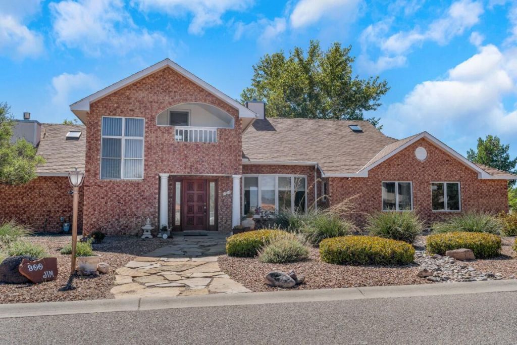 Socorro, New Mexico, 87801, United States, 3 Bedrooms Bedrooms, ,3 BathroomsBathrooms,Residential,For Sale,2000586