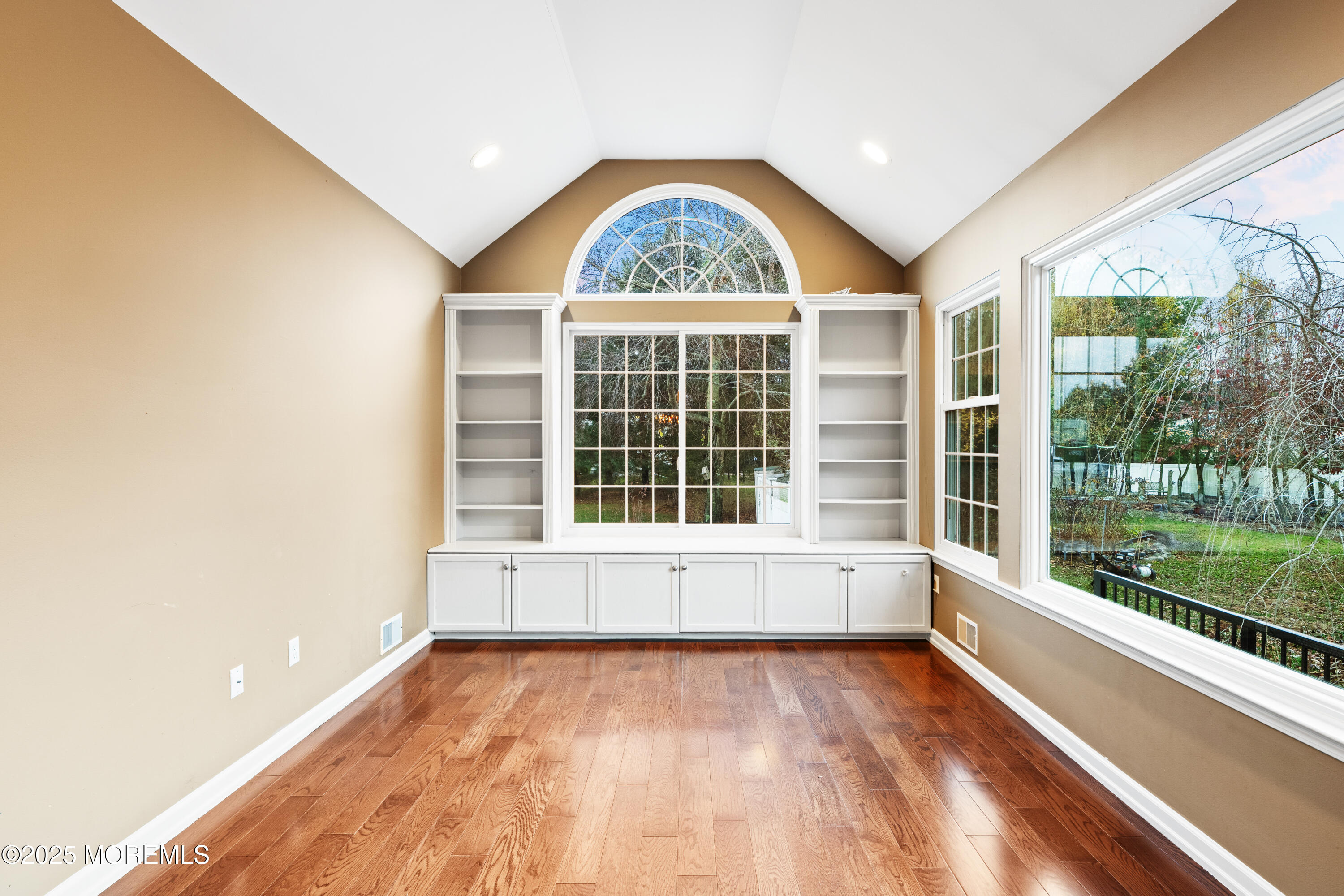 Jackson, New Jersey, 08527, United States, 7 Bedrooms Bedrooms, ,5 BathroomsBathrooms,Residential,For Sale,1998034