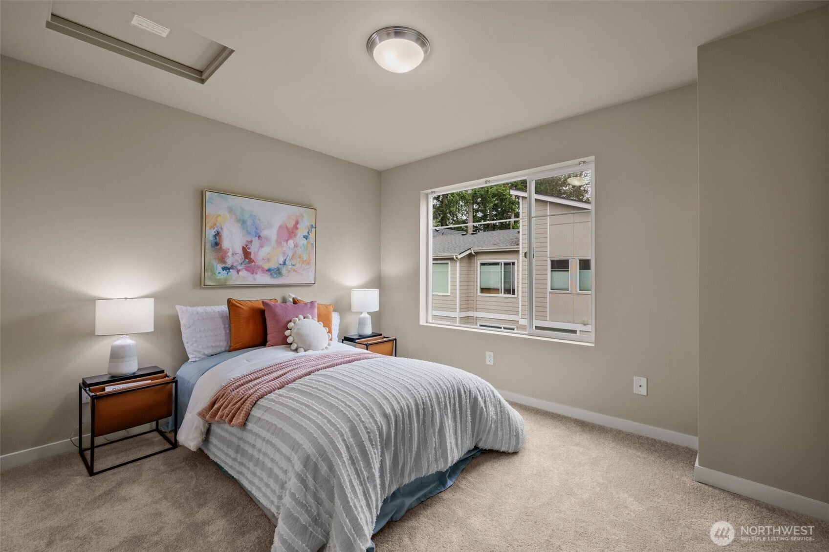 Everett, Washington, 98208, United States, 2 Bedrooms Bedrooms, ,2 BathroomsBathrooms,Residential,For Sale,1978233