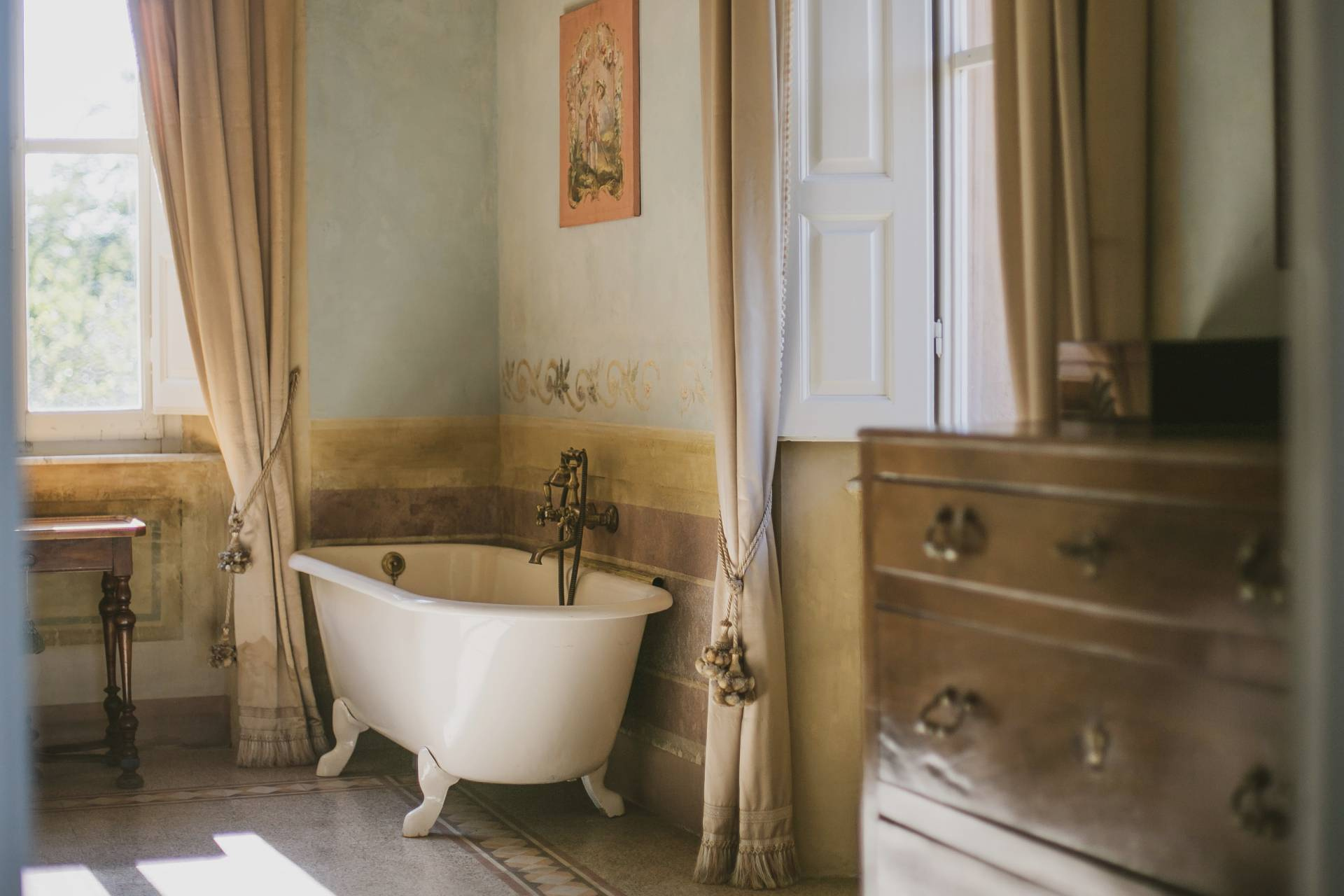 Via di Villa Bianca, Montepulciano, Siena, 53045, IT, 10 Bedrooms Bedrooms, ,10 BathroomsBathrooms,Residential,For Sale,Via di Villa Bianca,1311375