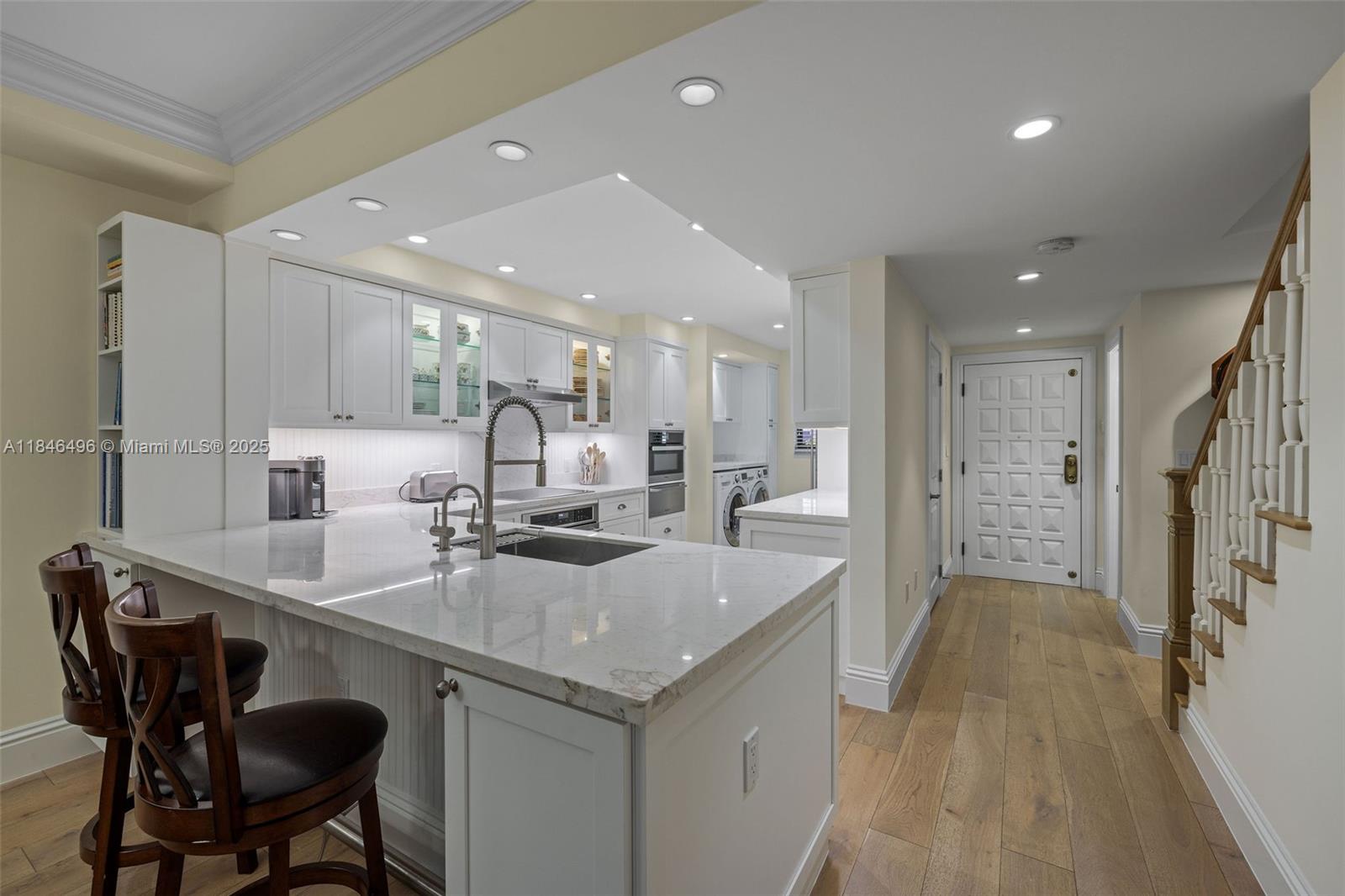 Coral Gables, Florida, 33134, United States, 2 Bedrooms Bedrooms, ,3 BathroomsBathrooms,Residential,For Sale,1901366