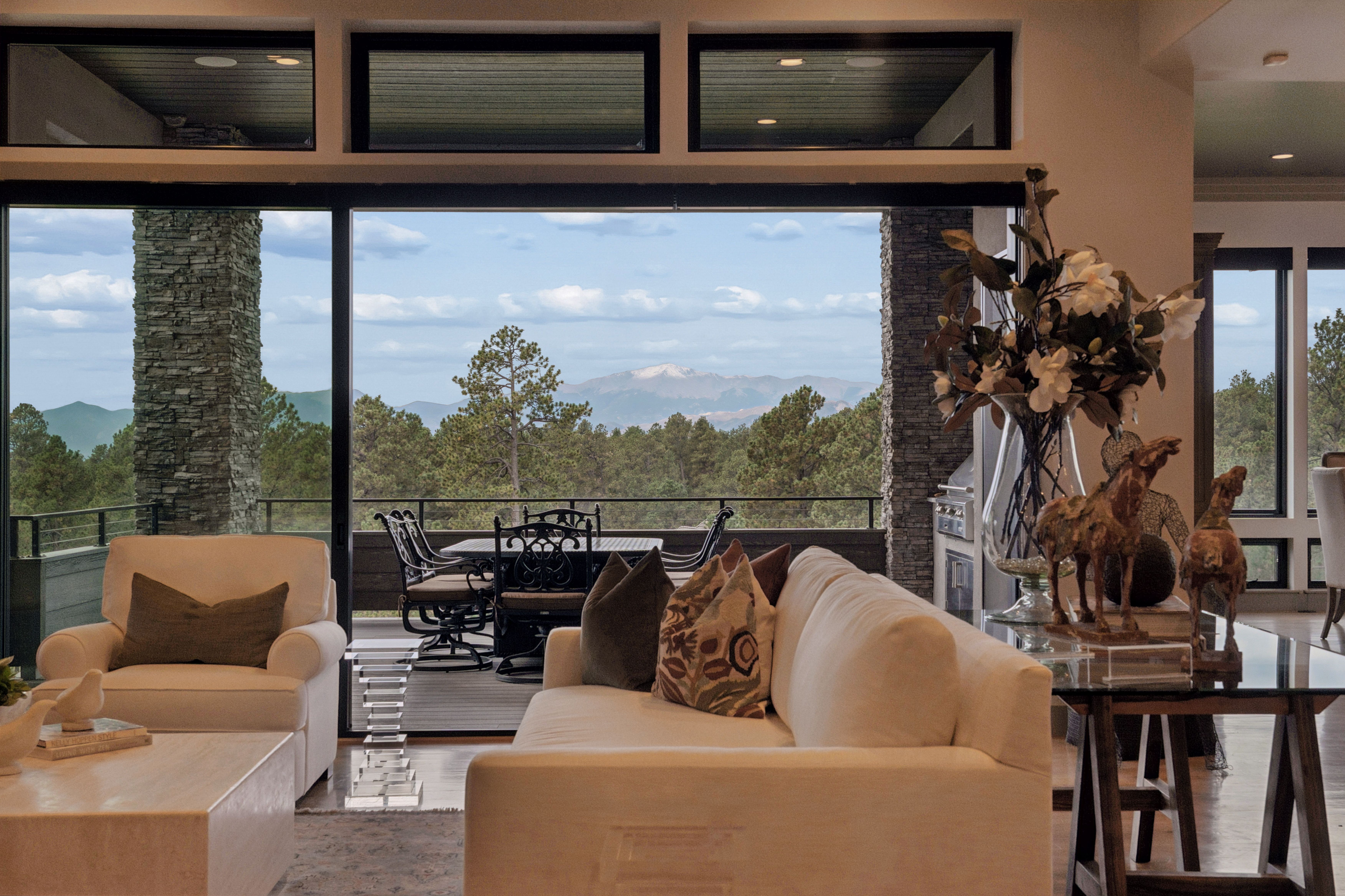  A striking expression of mountain-modern architecture - 物件實景