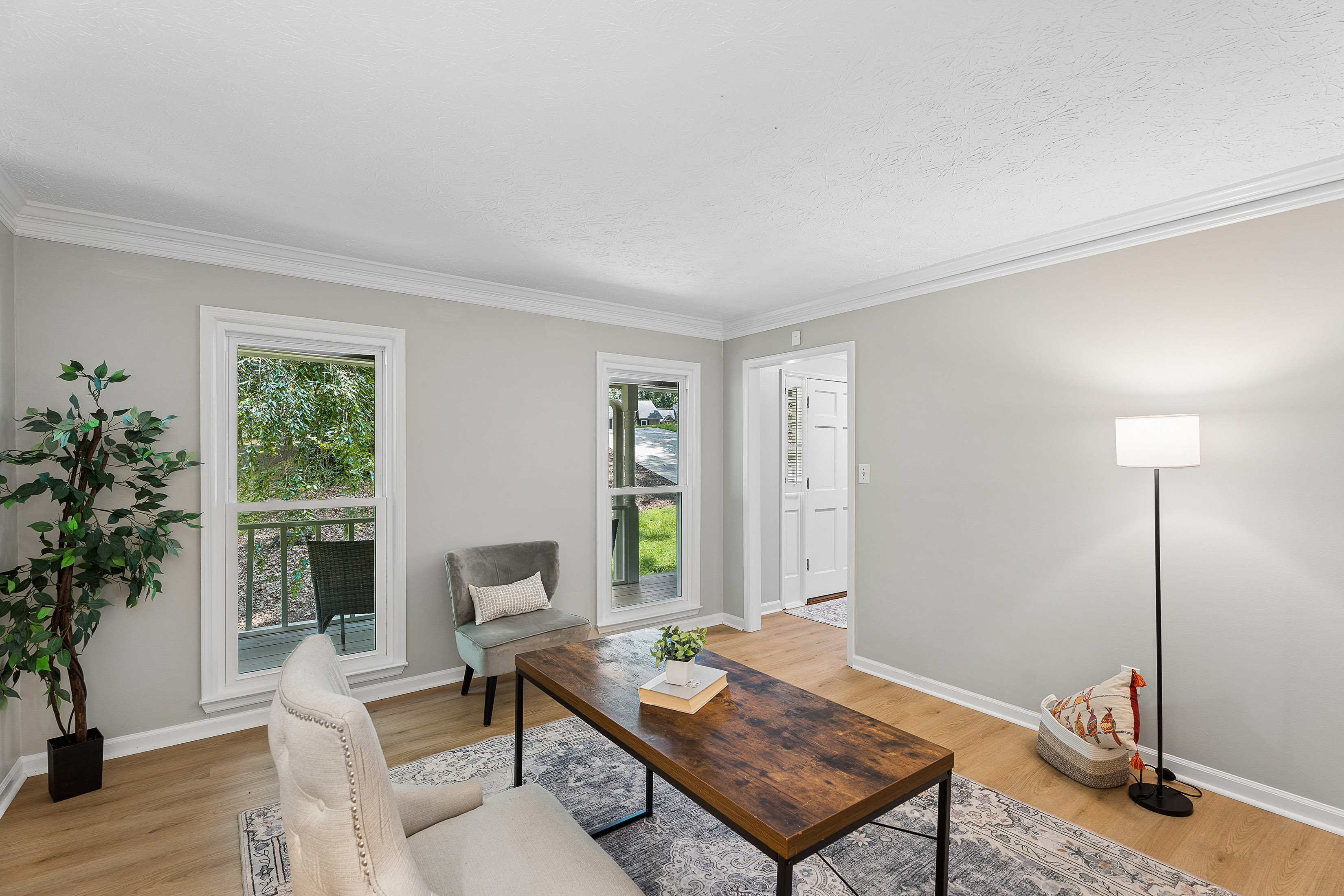  Beautifully Updated Two-story Traditional Home Nestled on a Quiet Cul-de-sac - 物件實景