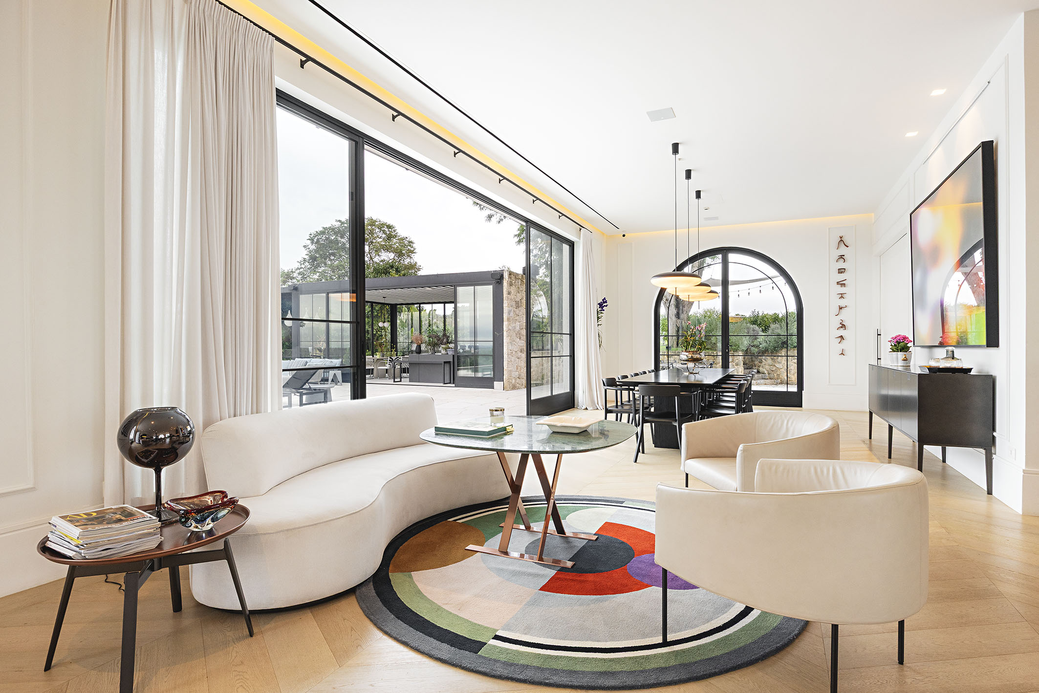  French-Inspired Residence on an Expansive Estate at Fazenda Boa Vista - 物件實景