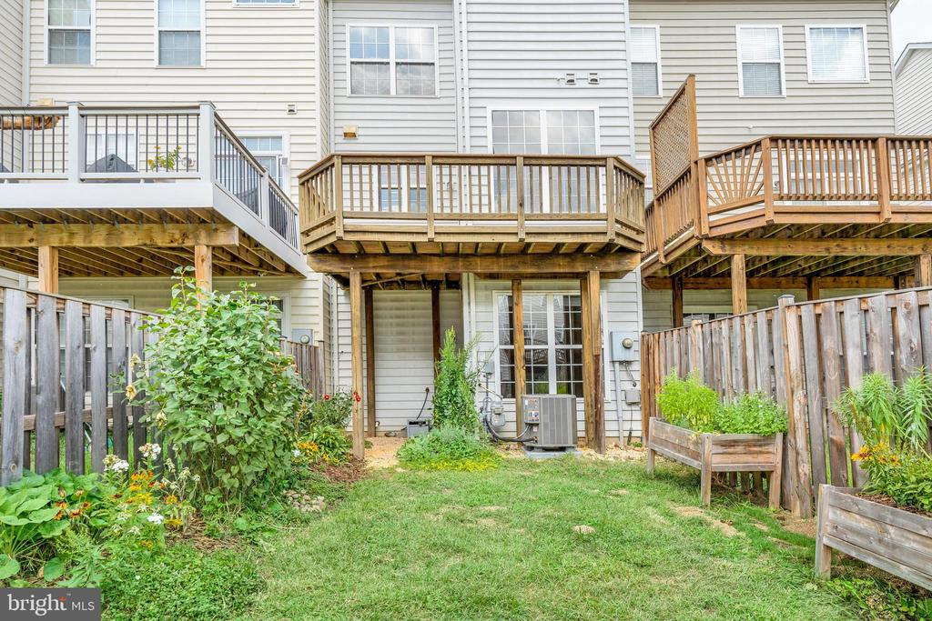 Brambleton, Virginia, 20148, United States, 3 Bedrooms Bedrooms, ,4 BathroomsBathrooms,Residential,For Sale,1916564