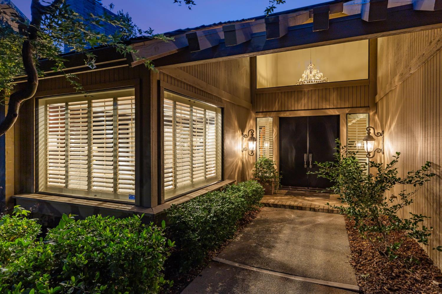 Gold River, California, 95670, United States, 4 Bedrooms Bedrooms, ,5 BathroomsBathrooms,Residential,For Sale,1987751