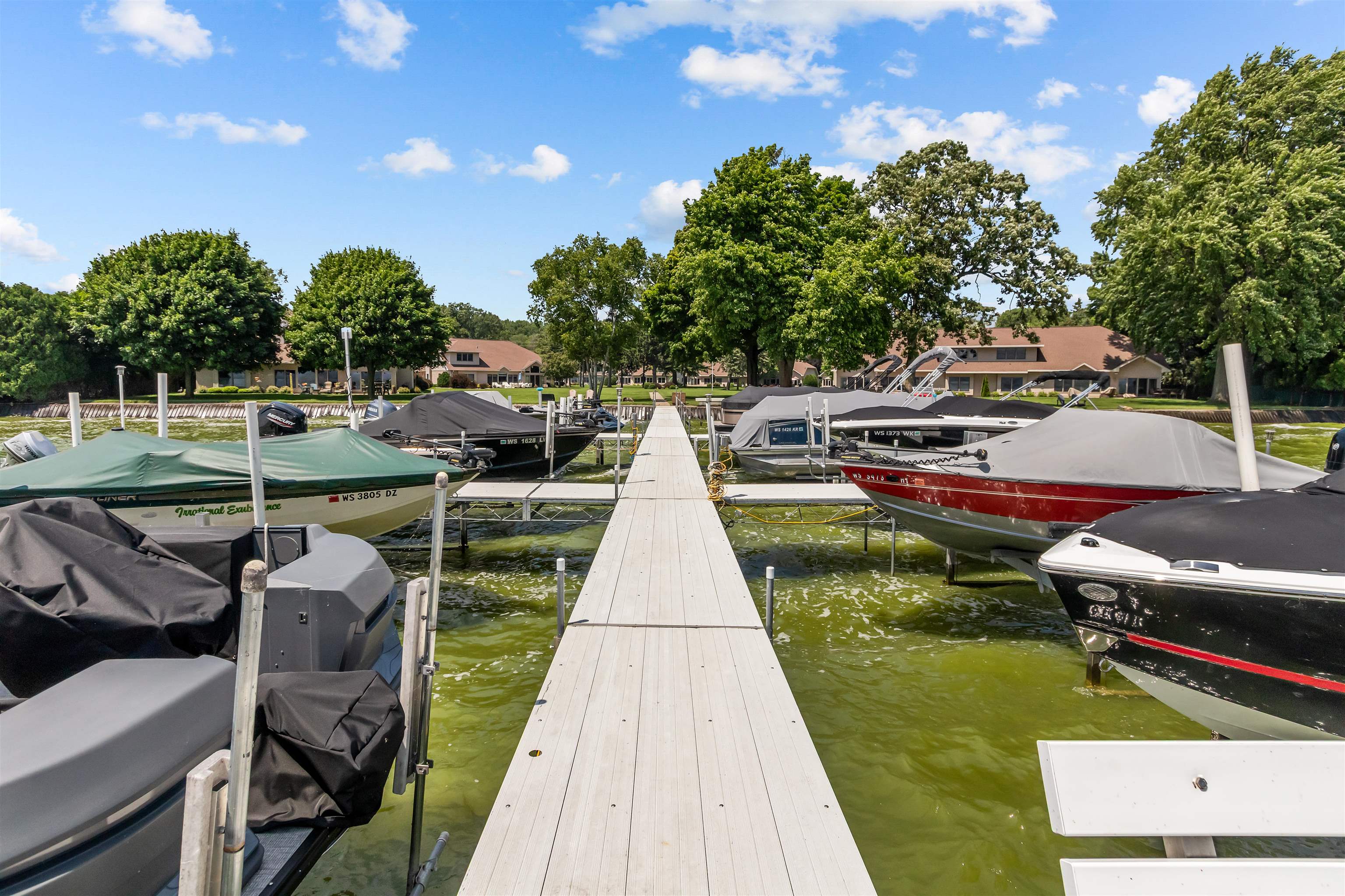 Menasha, Wisconsin, 54952, United States, 3 Bedrooms Bedrooms, ,3 BathroomsBathrooms,Residential,For Sale,1981265