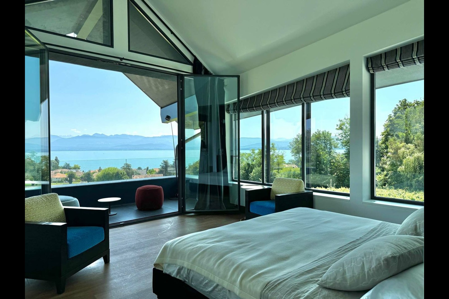  Ultra-contemporary property with lake view - 物件實景