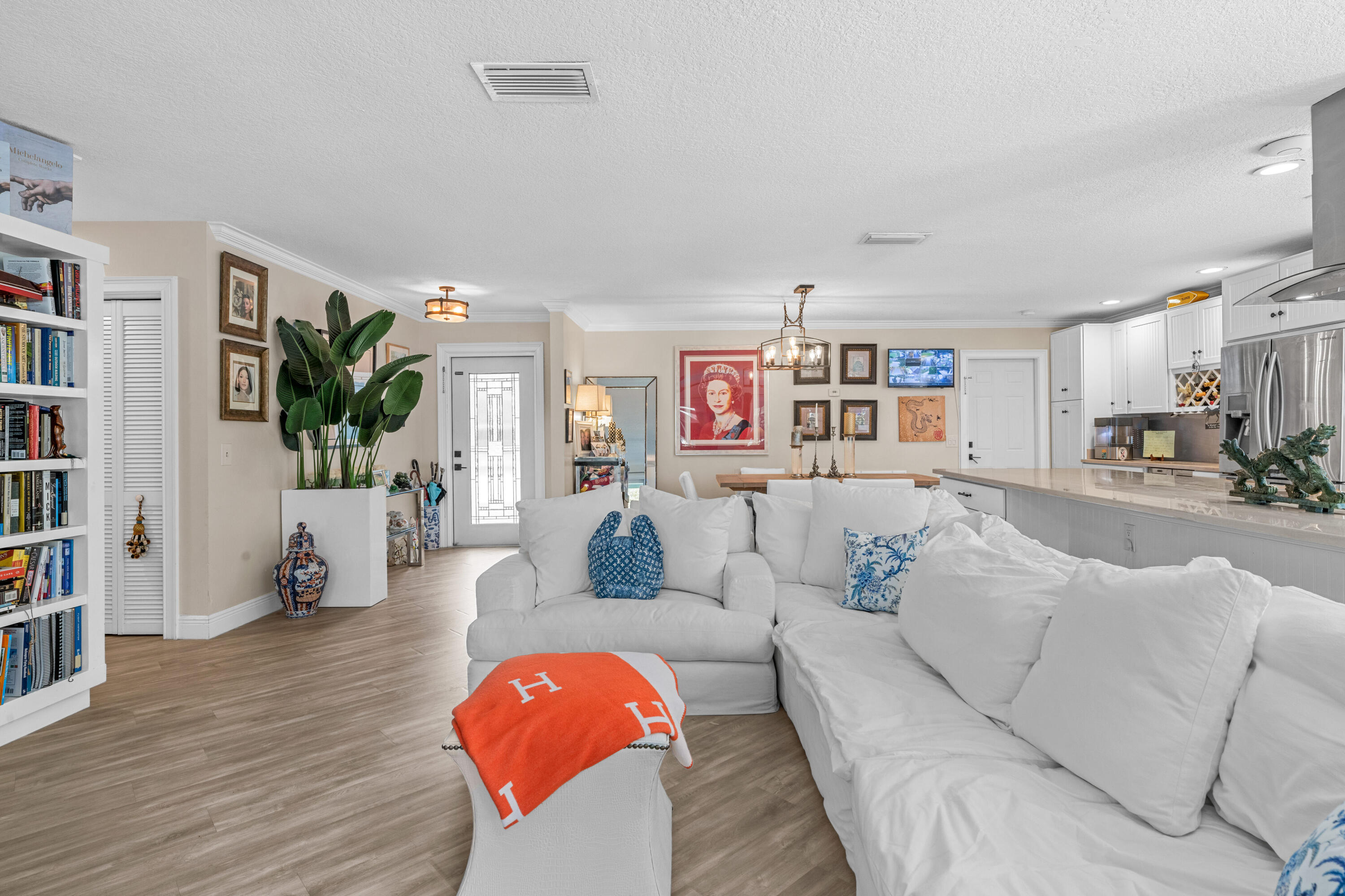  15161 Collecting Canal Road - 物件實景