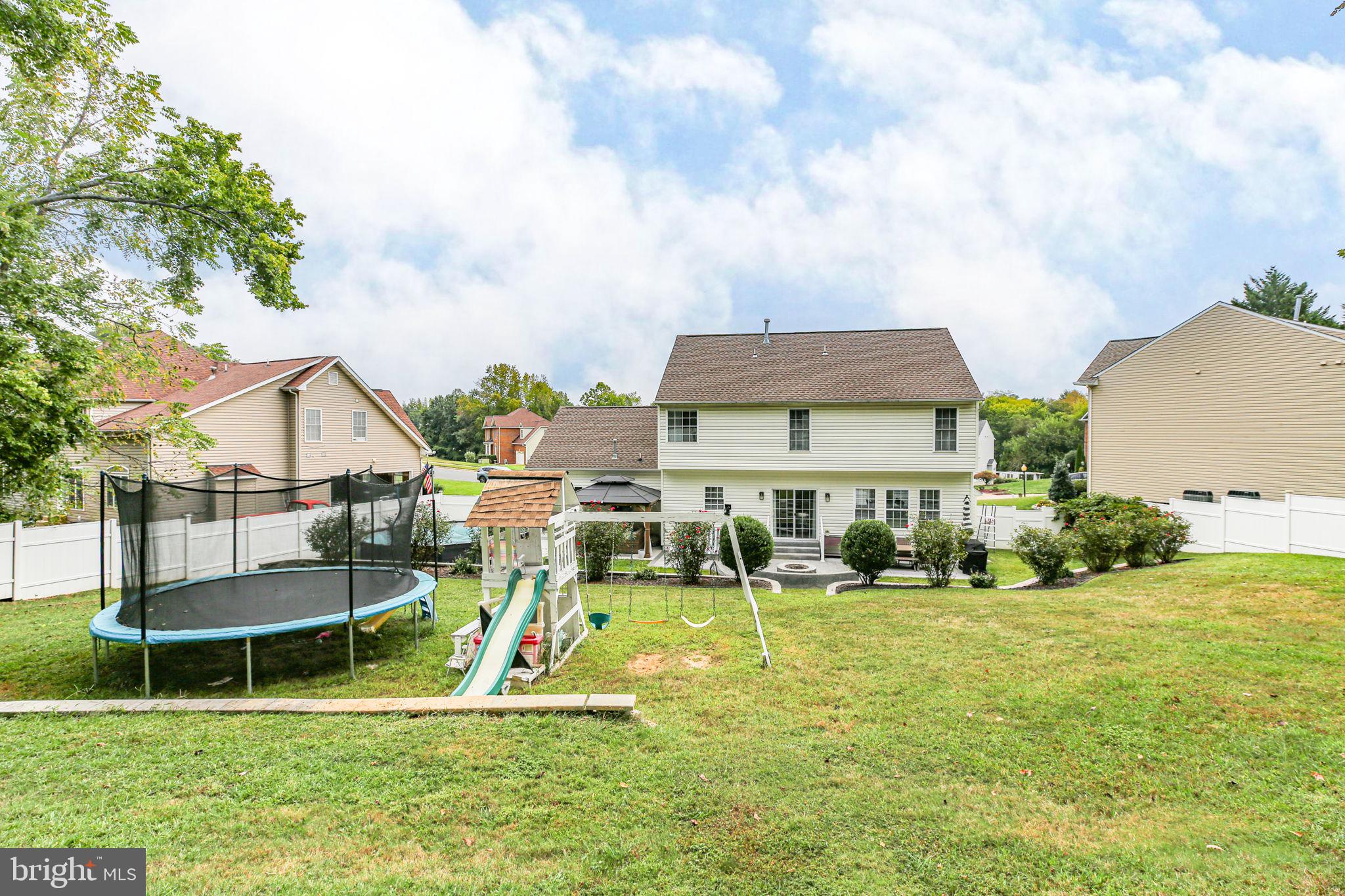 Fredericksburg, Virginia, 22407, United States, 4 Bedrooms Bedrooms, ,3 BathroomsBathrooms,Residential,For Sale,2005261