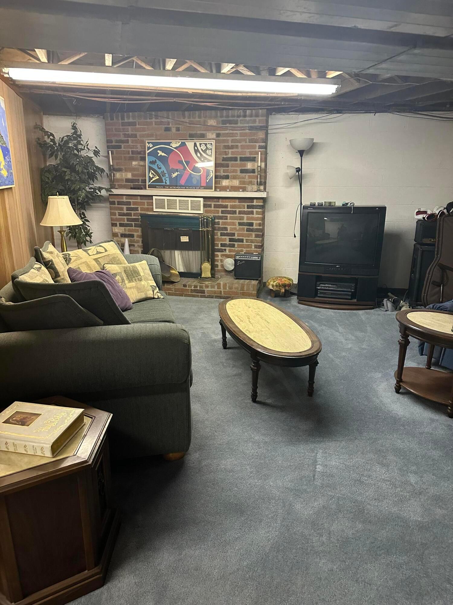 Lockbourne, Ohio, 43137, United States, 3 Bedrooms Bedrooms, ,3 BathroomsBathrooms,Residential,For Sale,1917024