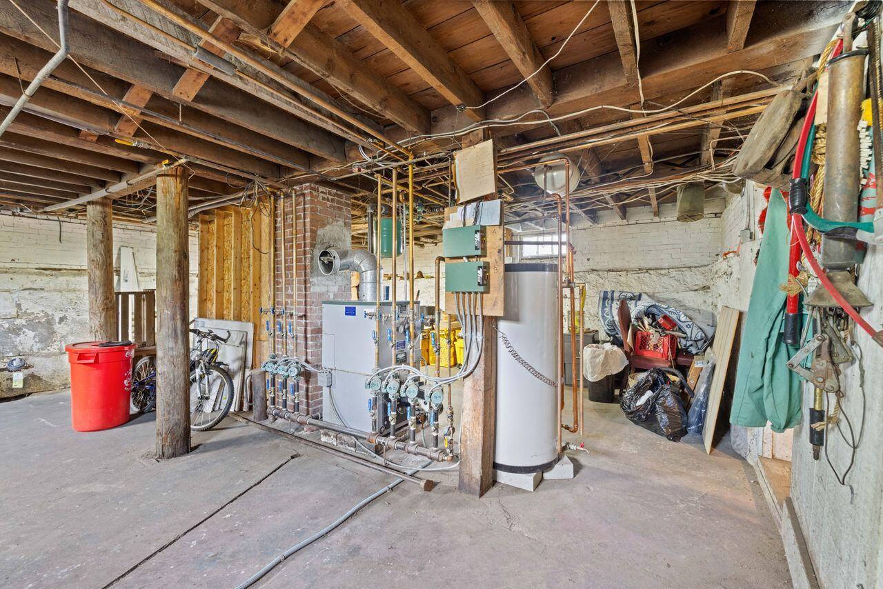 Standish, Maine, 04091, United States, ,3 BathroomsBathrooms,Residential,For Sale,1925622