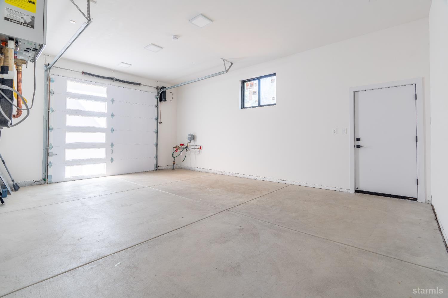 South Lake Tahoe, California, 96150, United States, 3 Bedrooms Bedrooms, ,3 BathroomsBathrooms,Residential,For Sale,1988066