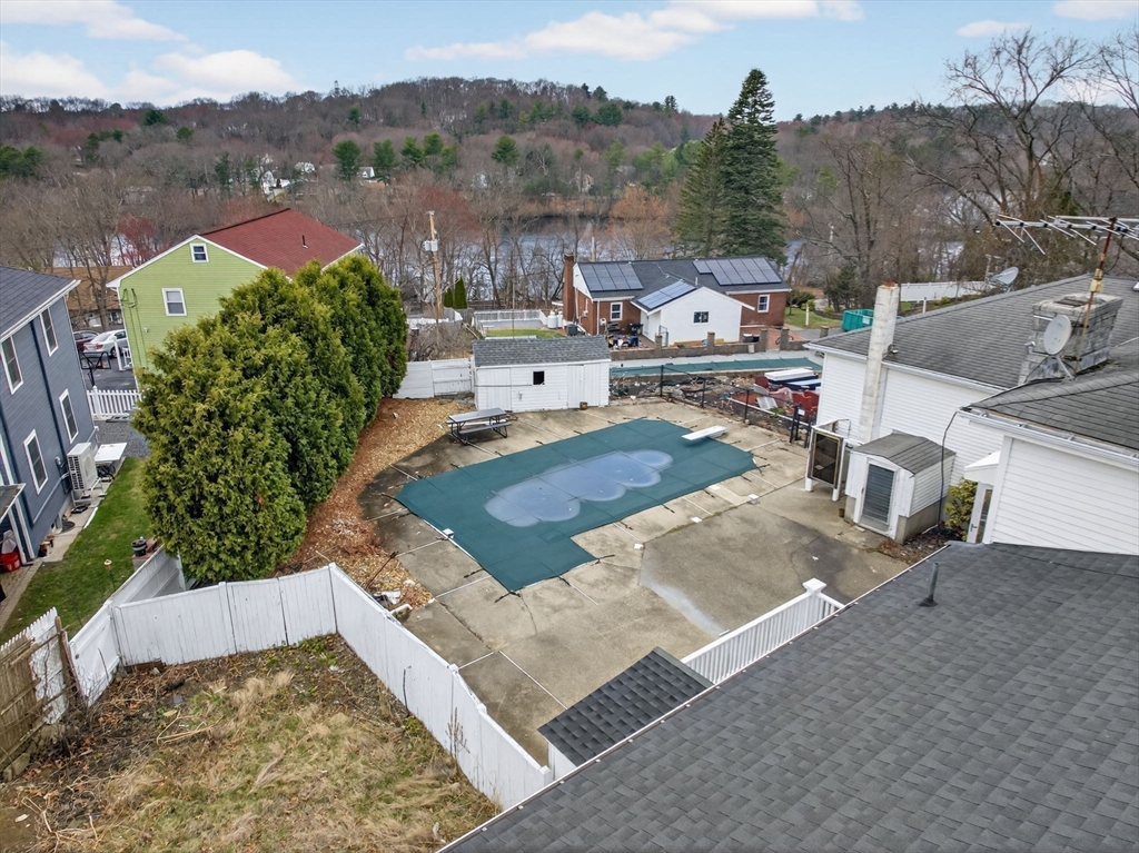 Framingham, Massachusetts, 01702, United States, 5 Bedrooms Bedrooms, ,5 BathroomsBathrooms,Residential,For Sale,2035320