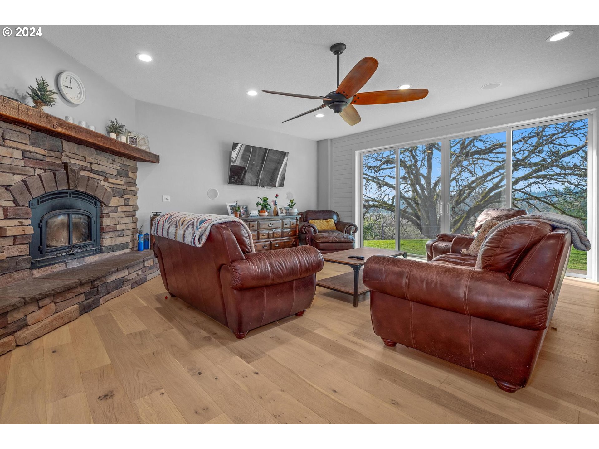 33020 S Dickey Prairie Rd, Molalla, Oregon, 97038, United States, 4 Bedrooms Bedrooms, ,3 BathroomsBathrooms,Residential,For Sale,33020 S Dickey Prairie Rd,1670604