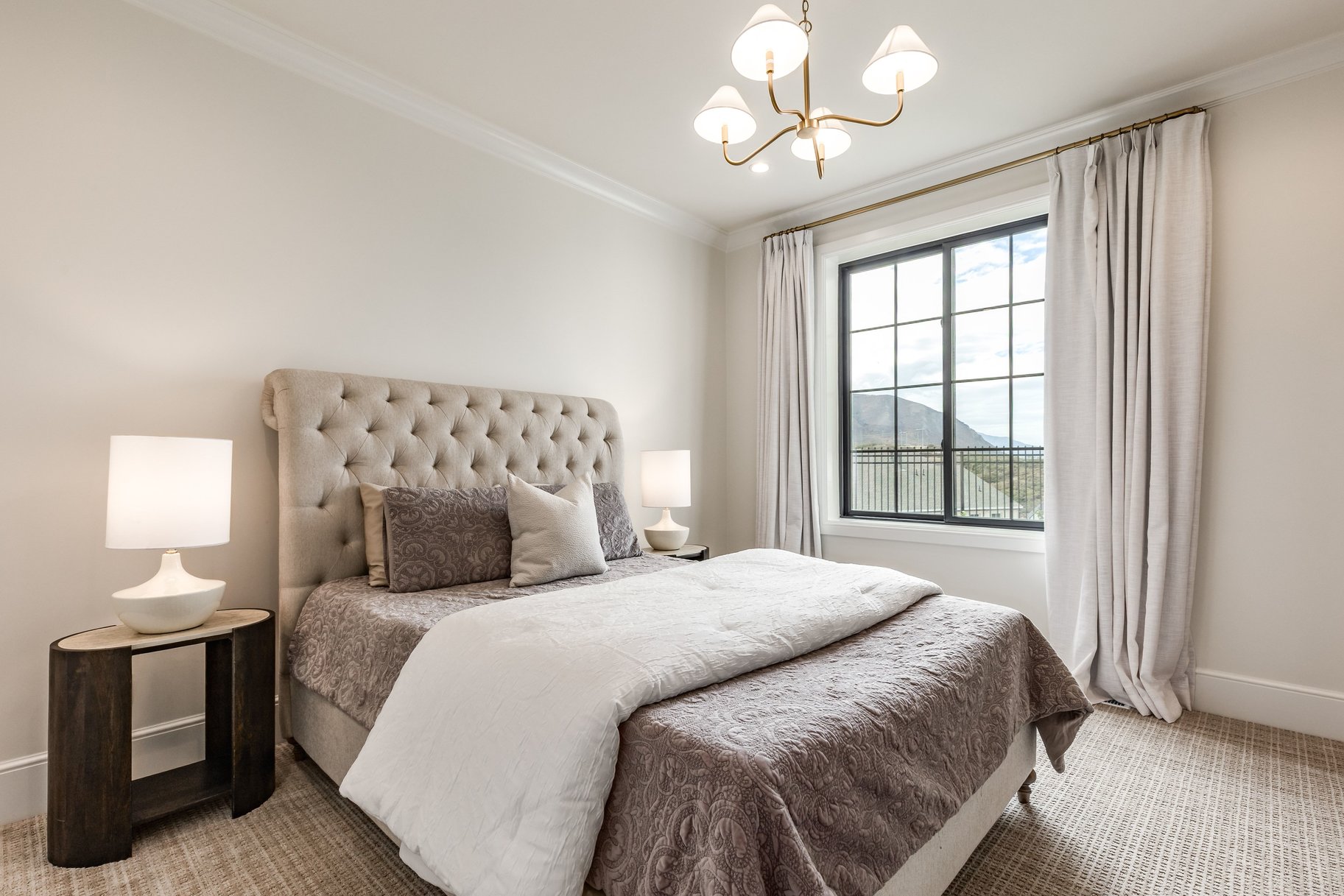  Views From Every Window and Balcony - 物件實景