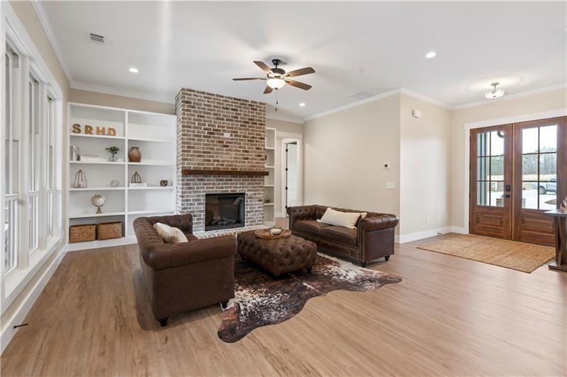 Carrollton, Georgia, 30116, United States, 5 Bedrooms Bedrooms, ,4 BathroomsBathrooms,Residential,For Sale,1998185