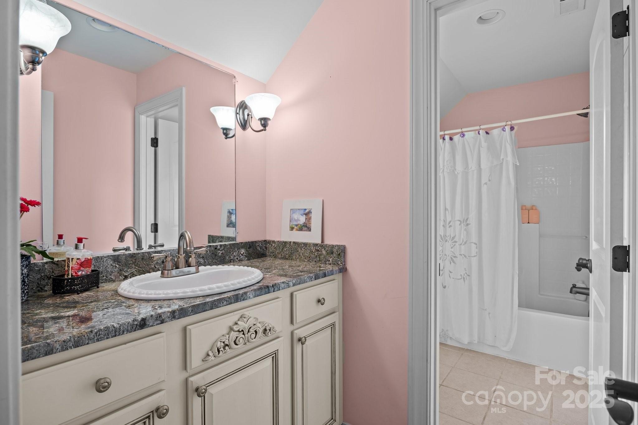 Salisbury, North Carolina, 28146, United States, 4 Bedrooms Bedrooms, ,4 BathroomsBathrooms,Residential,For Sale,1888803