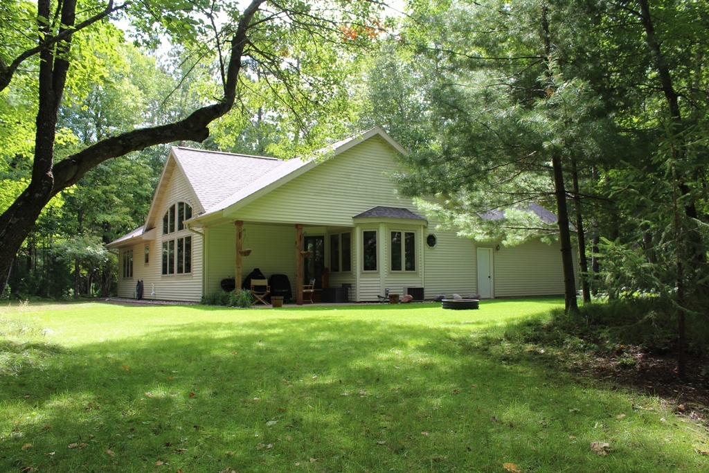 Minocqua, Wisconsin, 54548, United States, 3 Bedrooms Bedrooms, ,2 BathroomsBathrooms,Residential,For Sale,1984863