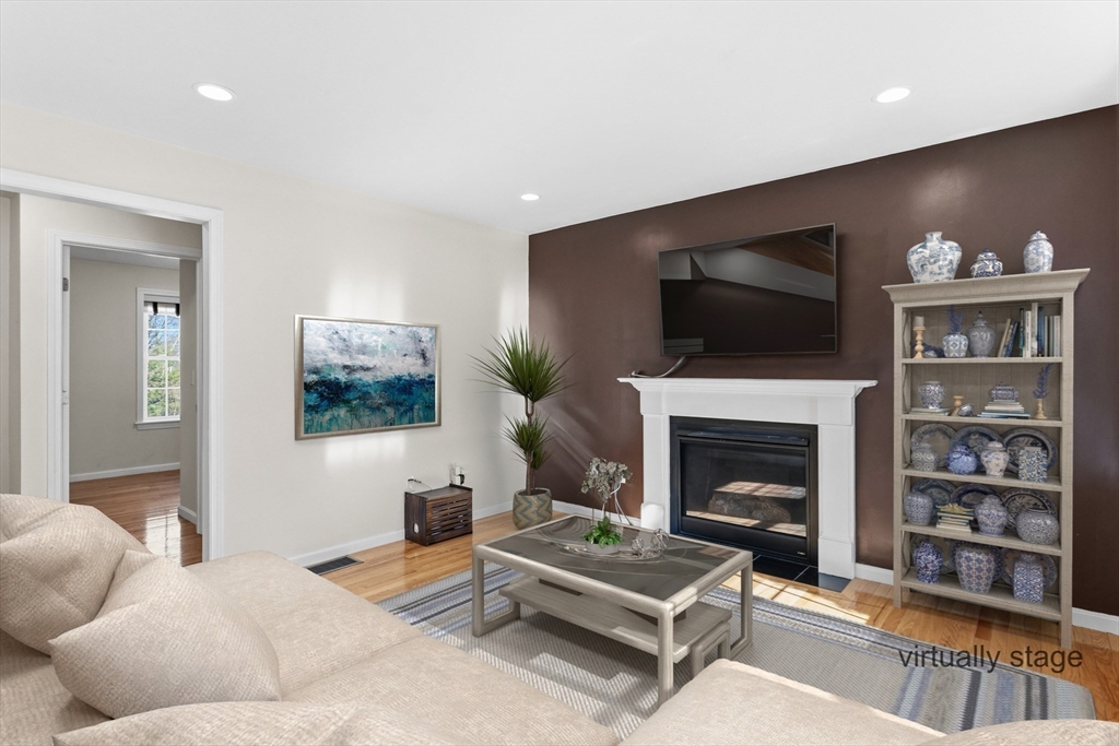 Ayer, Massachusetts, 01432, United States, 4 Bedrooms Bedrooms, ,3 BathroomsBathrooms,Residential,For Sale,2030231
