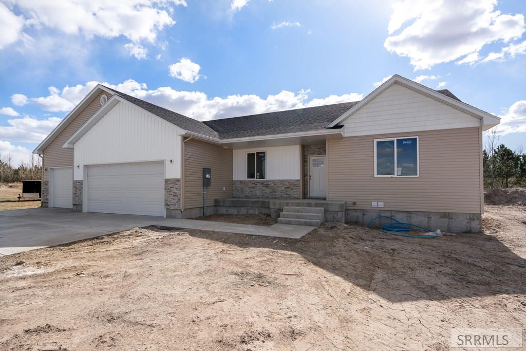 RIGBY, Idaho, 83442, United States, 5 Bedrooms Bedrooms, ,3 BathroomsBathrooms,Residential,For Sale,1943568