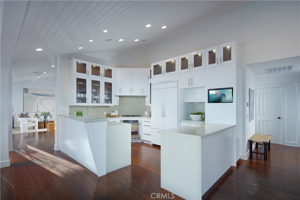 2800 Ocean Front, Laguna Beach, California, 92651, United States, 8 Bedrooms Bedrooms, ,8 BathroomsBathrooms,Residential,For Sale,2800 Ocean Front,1555141