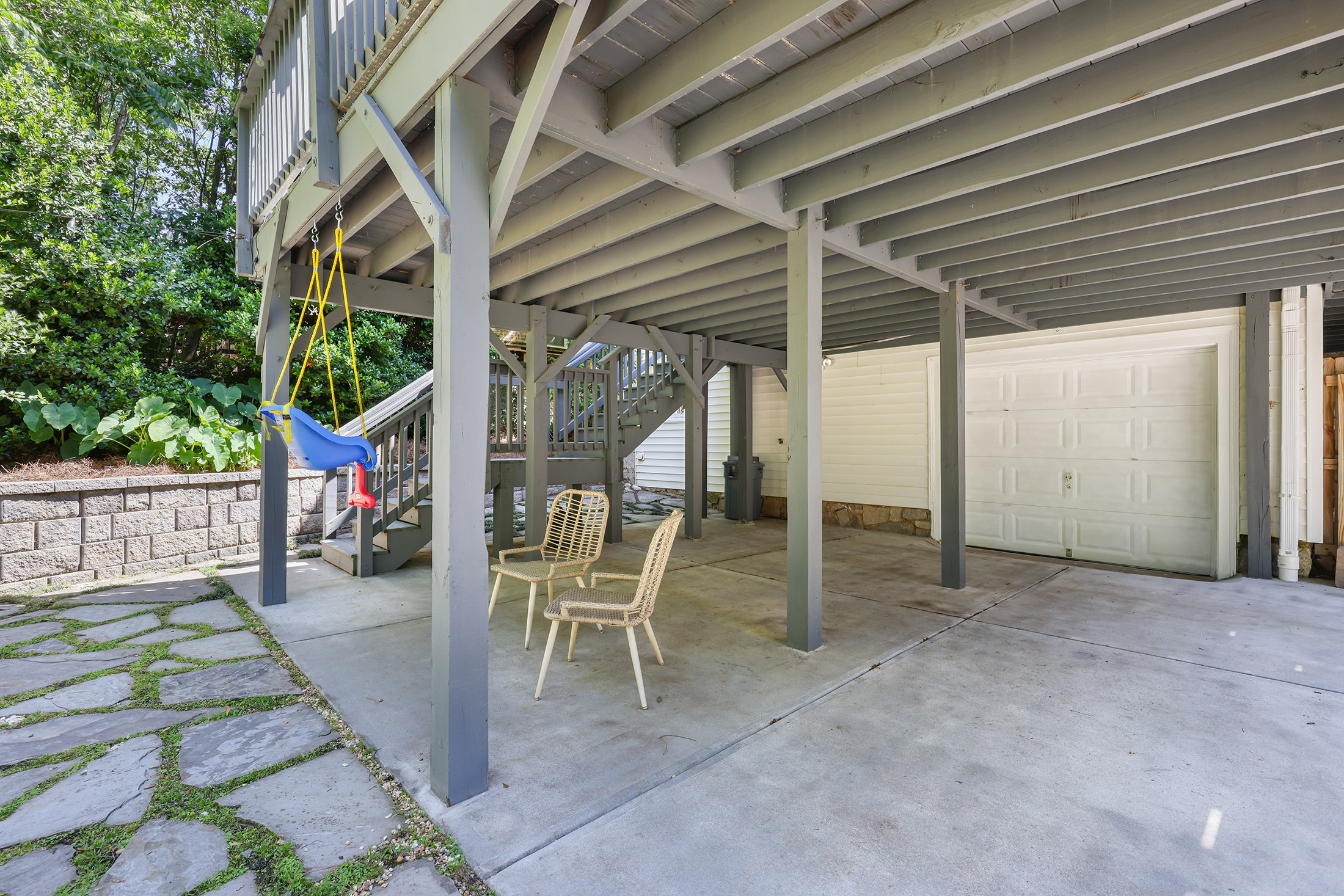  Charming Cottage in the Heart of Sought-after Peachtree Hills - 物件實景