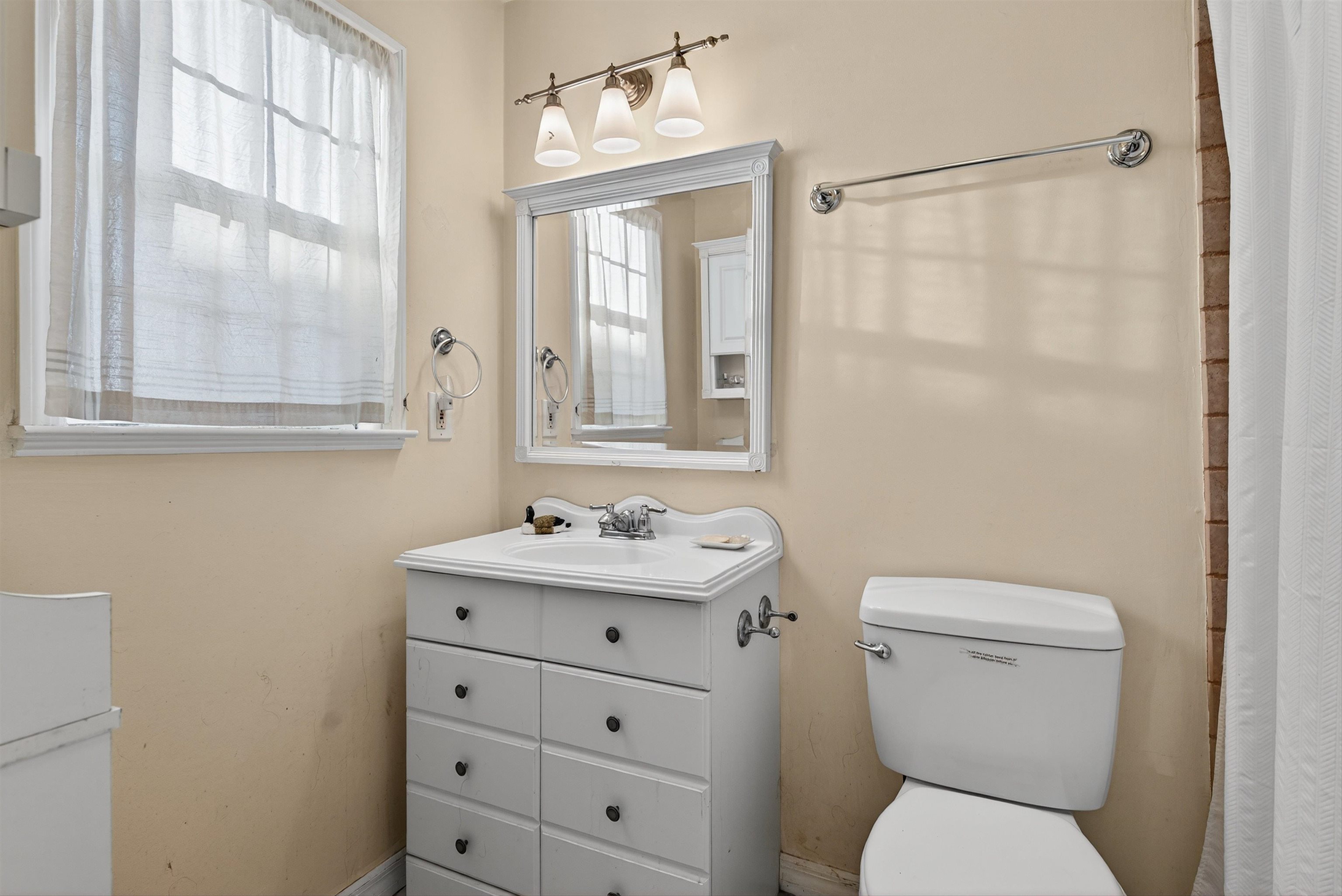 St Augustine, Florida, 32080, United States, 3 Bedrooms Bedrooms, ,3 BathroomsBathrooms,Residential,For Sale,2001984