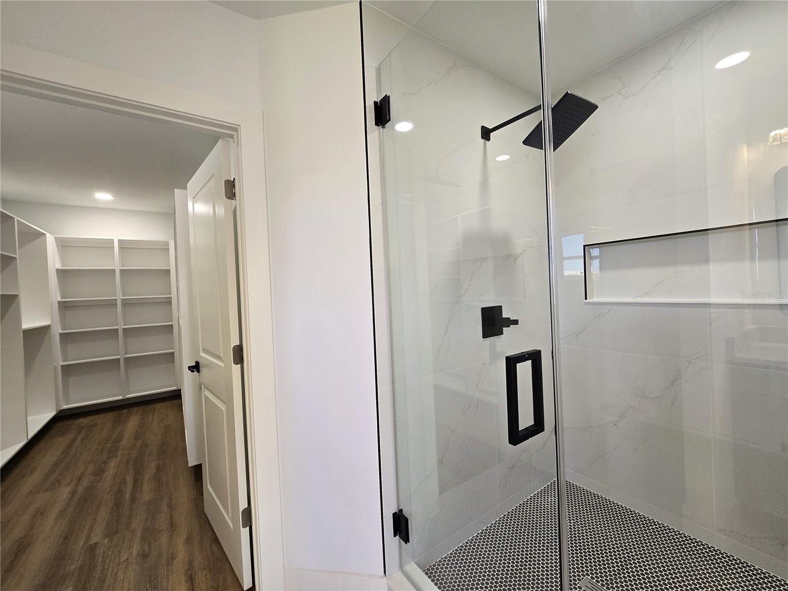 TAMPA, Florida, 33607, United States, 5 Bedrooms Bedrooms, ,3 BathroomsBathrooms,Residential,For Sale,1976051