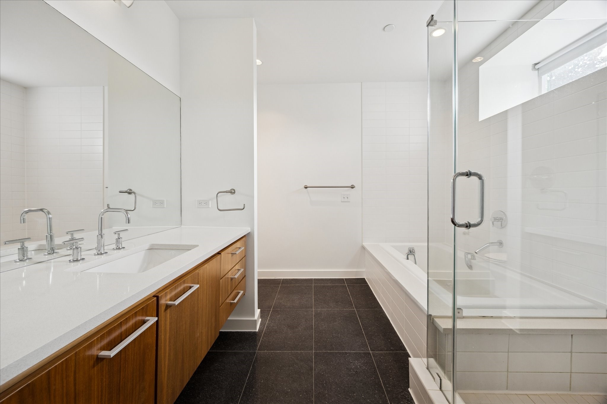  2410 Waugh Drive #3A - 物件實景