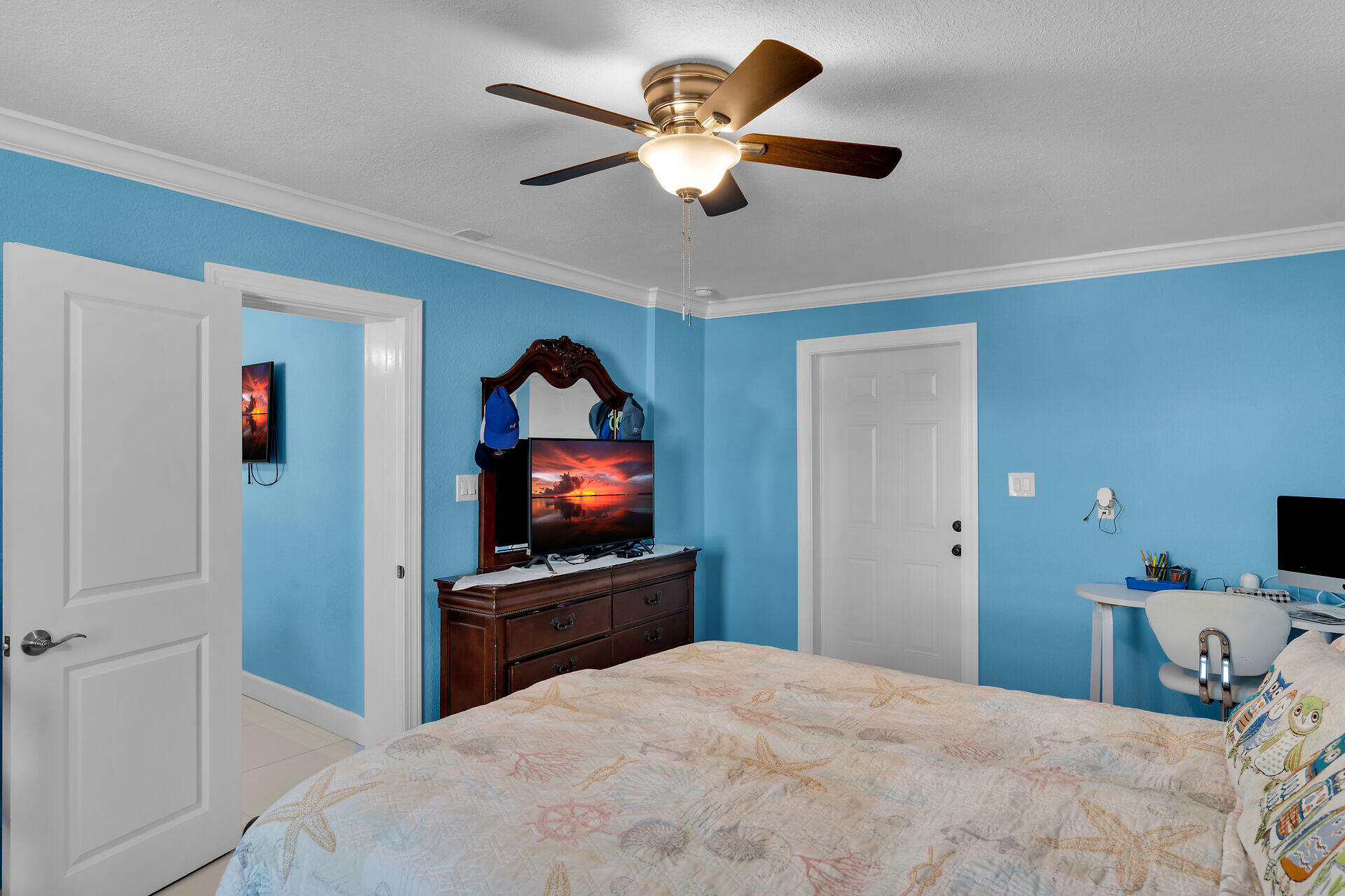 MARATHON, Florida, 33050, United States, 3 Bedrooms Bedrooms, ,1 BathroomBathrooms,Residential,For Sale,1902182