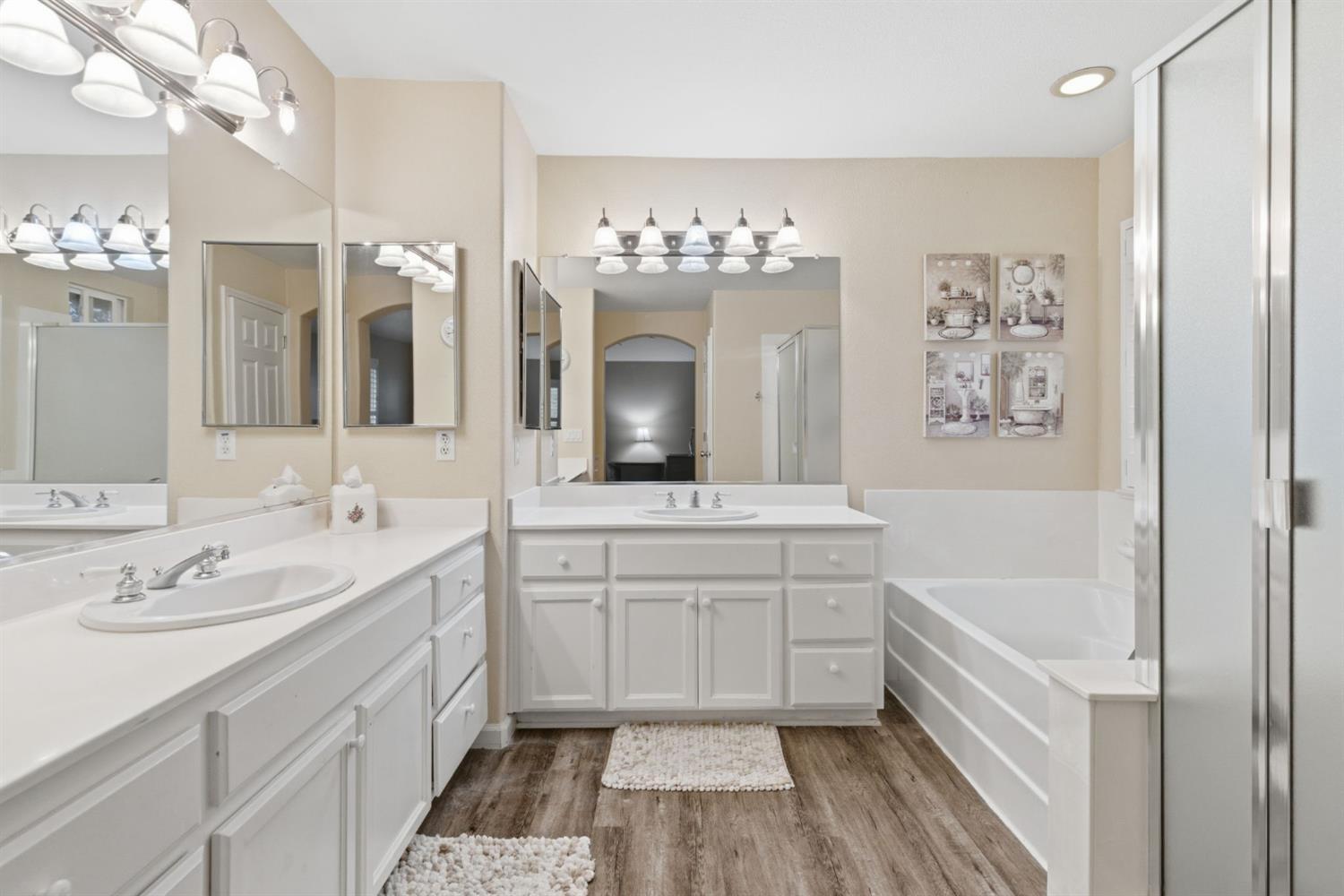 Tracy, California, 95377, United States, 5 Bedrooms Bedrooms, ,3 BathroomsBathrooms,Residential,For Sale,2005564