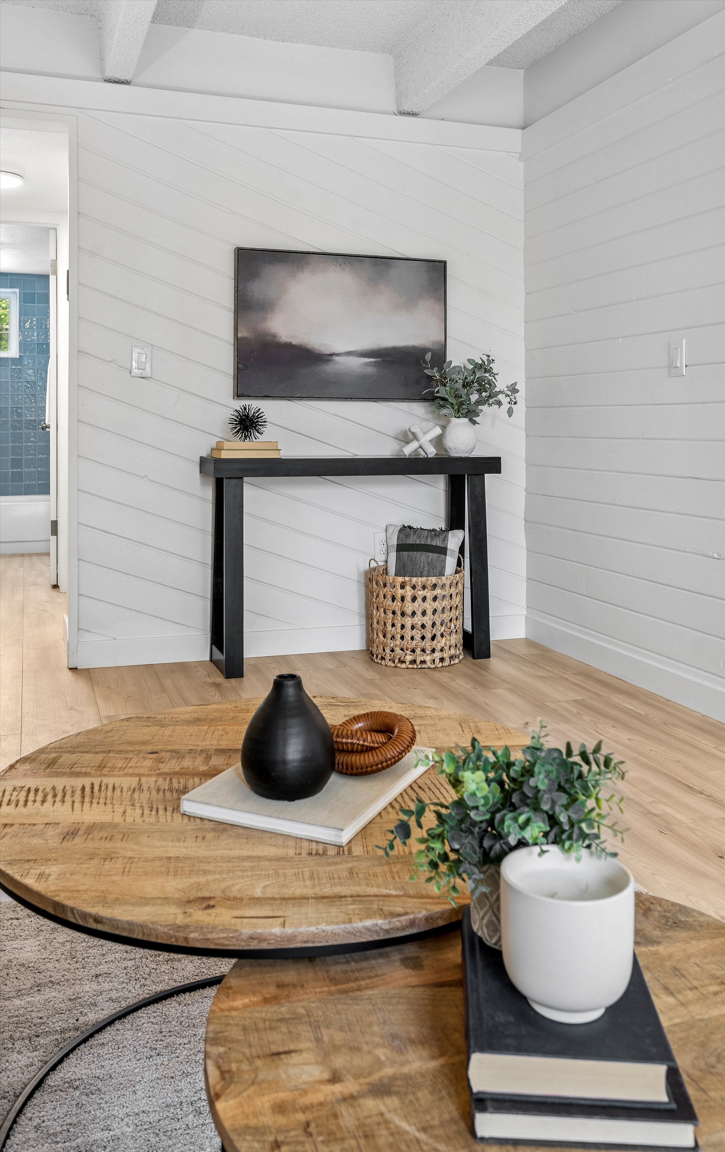  Beautifully Remodeled and Move-in Ready - 物件實景