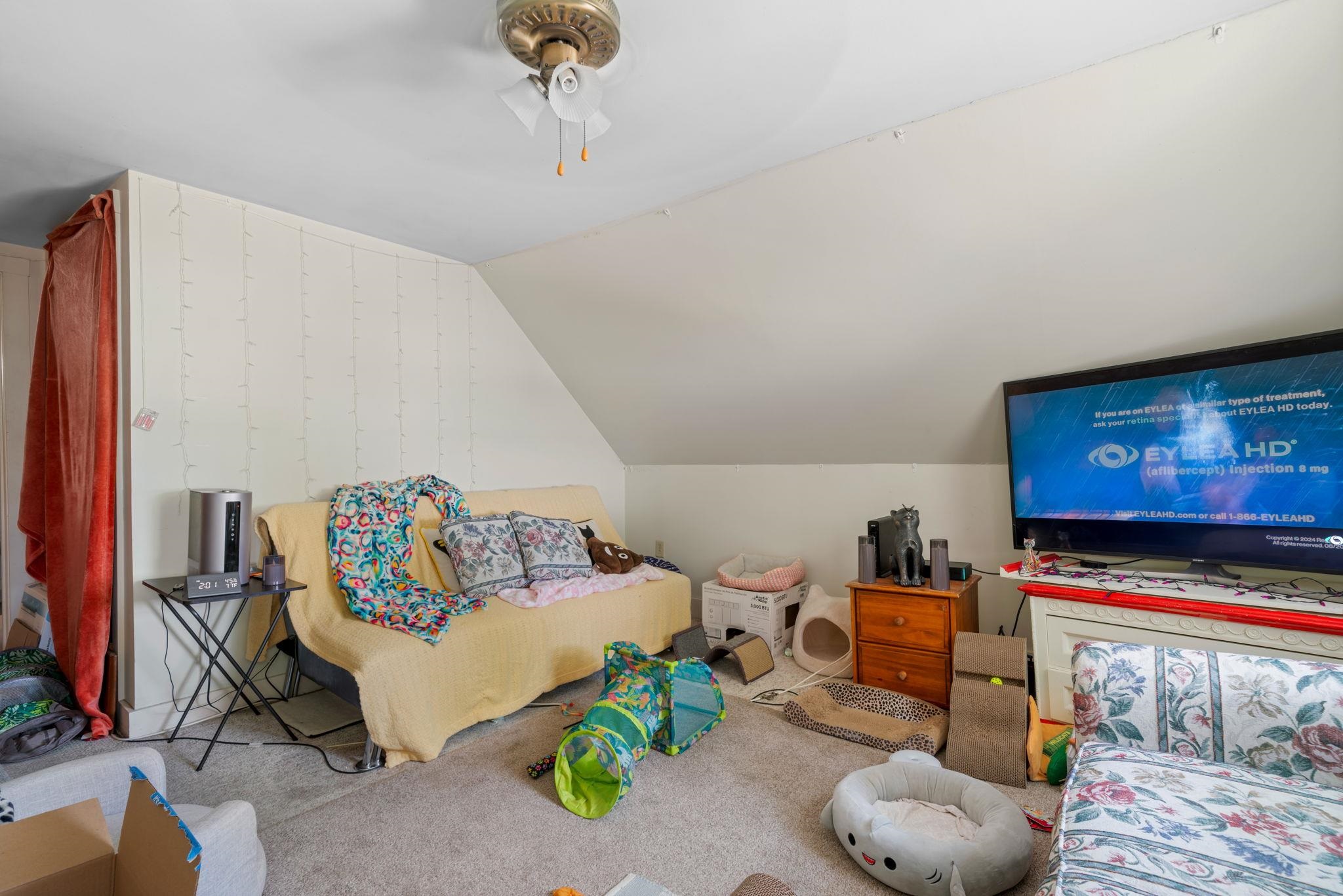 Milford, New Hampshire, 03055, United States, ,Residential,For Sale,1919626