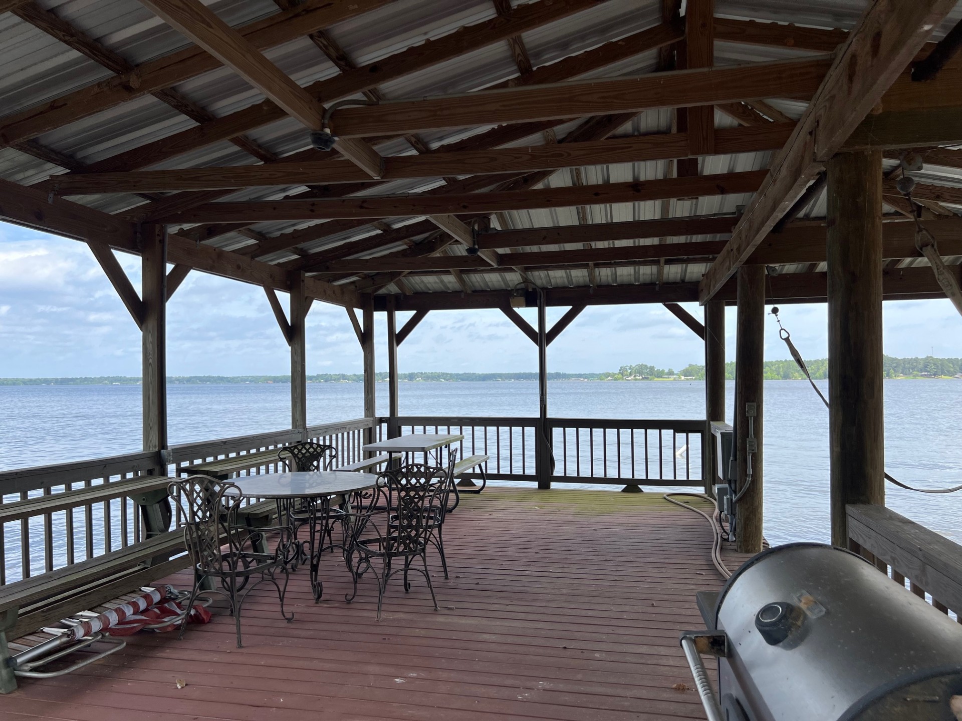 Many, Louisiana, 71449, United States, 4 Bedrooms Bedrooms, ,4 BathroomsBathrooms,Residential,For Sale,1836155