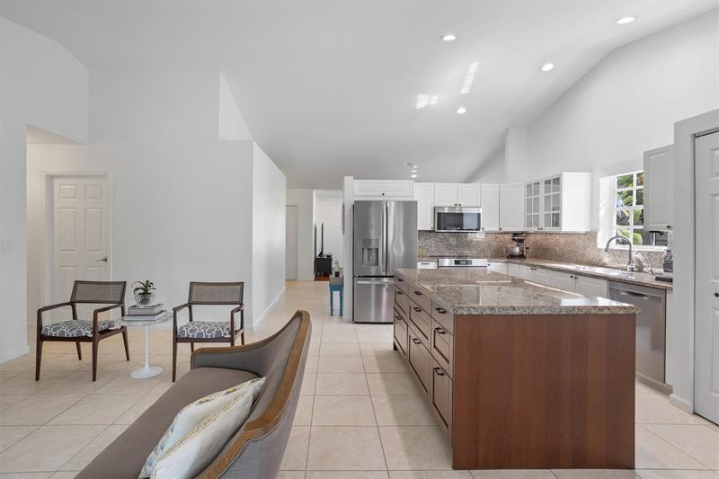 Sunrise, Florida, 33323, United States, 3 Bedrooms Bedrooms, ,2 BathroomsBathrooms,Residential,For Sale,1862219