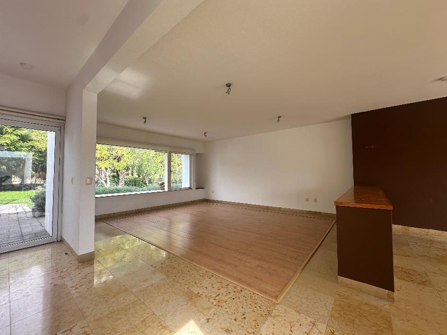 Querétaro, Querétaro, 76100, Mexico, 3 Bedrooms Bedrooms, ,4 BathroomsBathrooms,Residential,For Sale,1699269