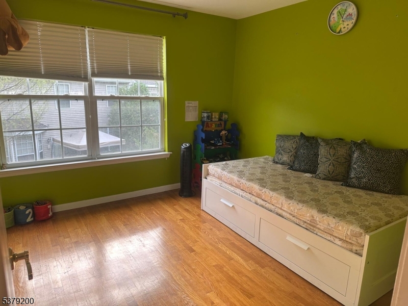 Marlboro Twp., New Jersey, 07751, United States, 3 Bedrooms Bedrooms, ,3 BathroomsBathrooms,Residential,For Sale,1919830