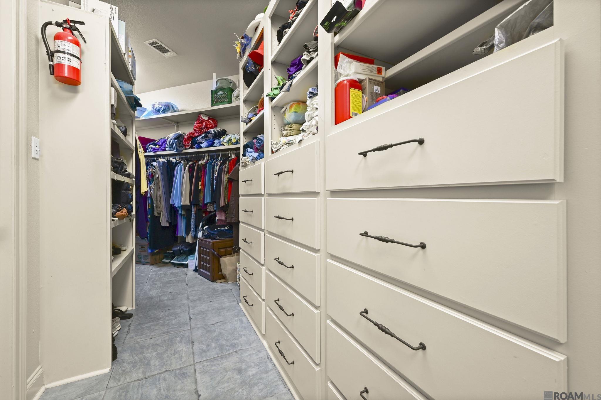 Central, Louisiana, 70739, United States, 4 Bedrooms Bedrooms, ,3 BathroomsBathrooms,Residential,For Sale,1976981